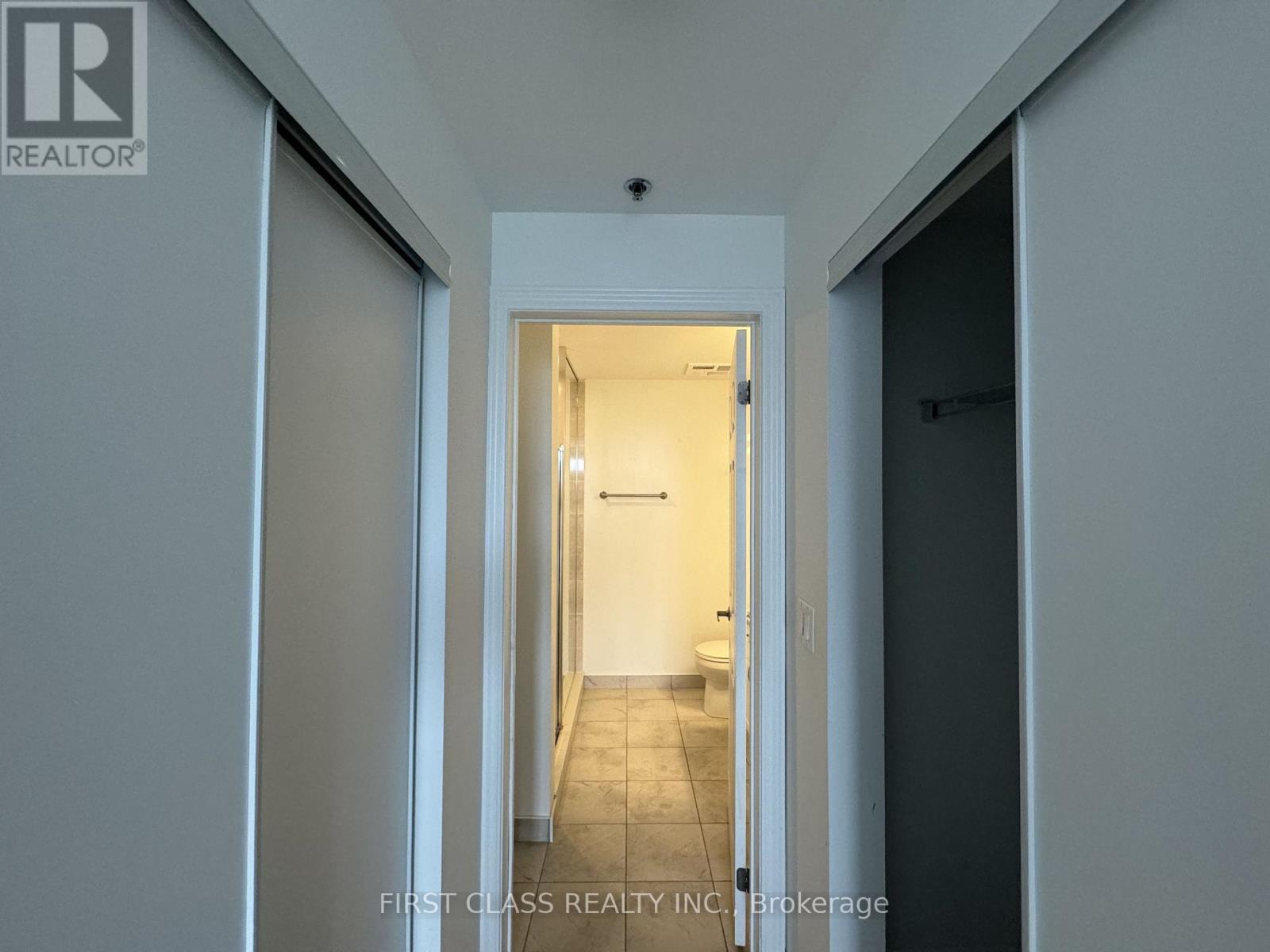 21 Brookhouse Drive, Clarington (Newcastle), Ontario  L1B 0V4 - Photo 14 - E13561092