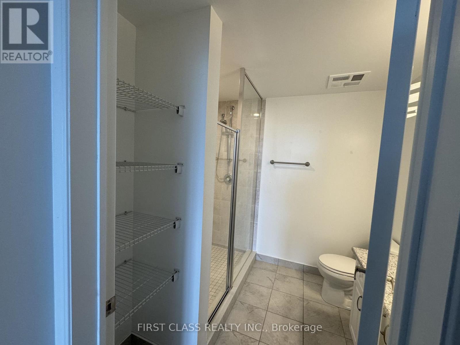 21 Brookhouse Drive, Clarington (Newcastle), Ontario  L1B 0V4 - Photo 15 - E13561092