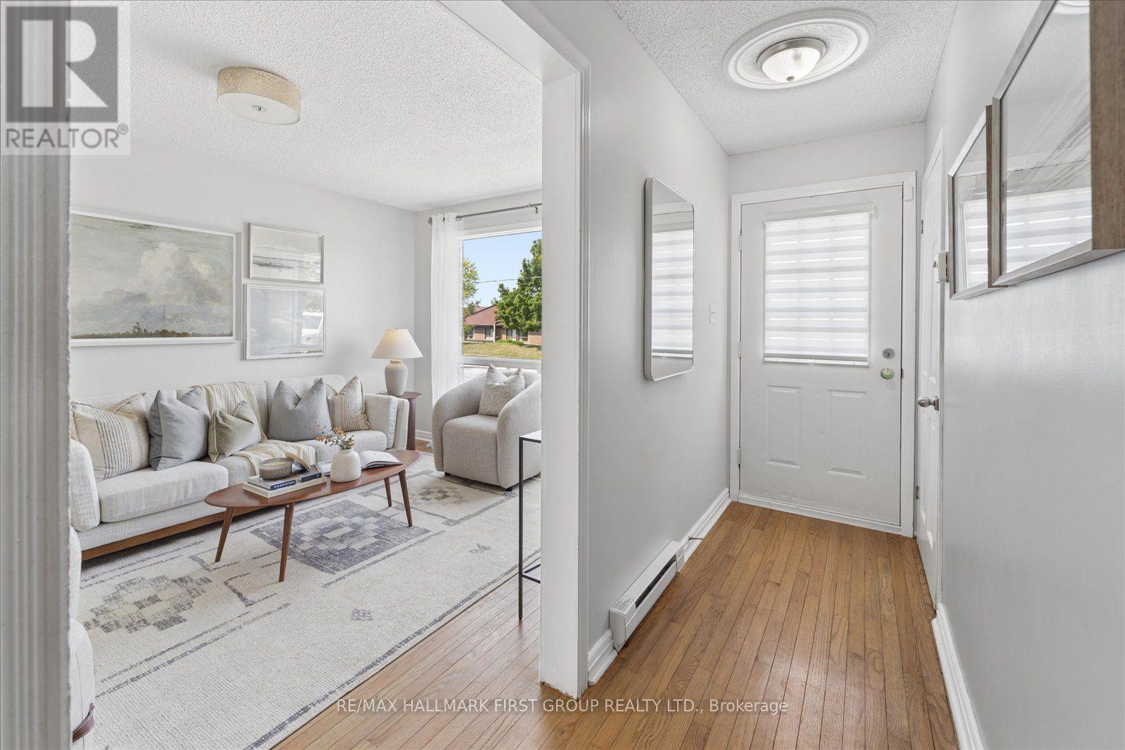 231 Mary Street W, Kawartha Lakes (Lindsay), Ontario  K9V 5K6 - Photo 3 - X13560946