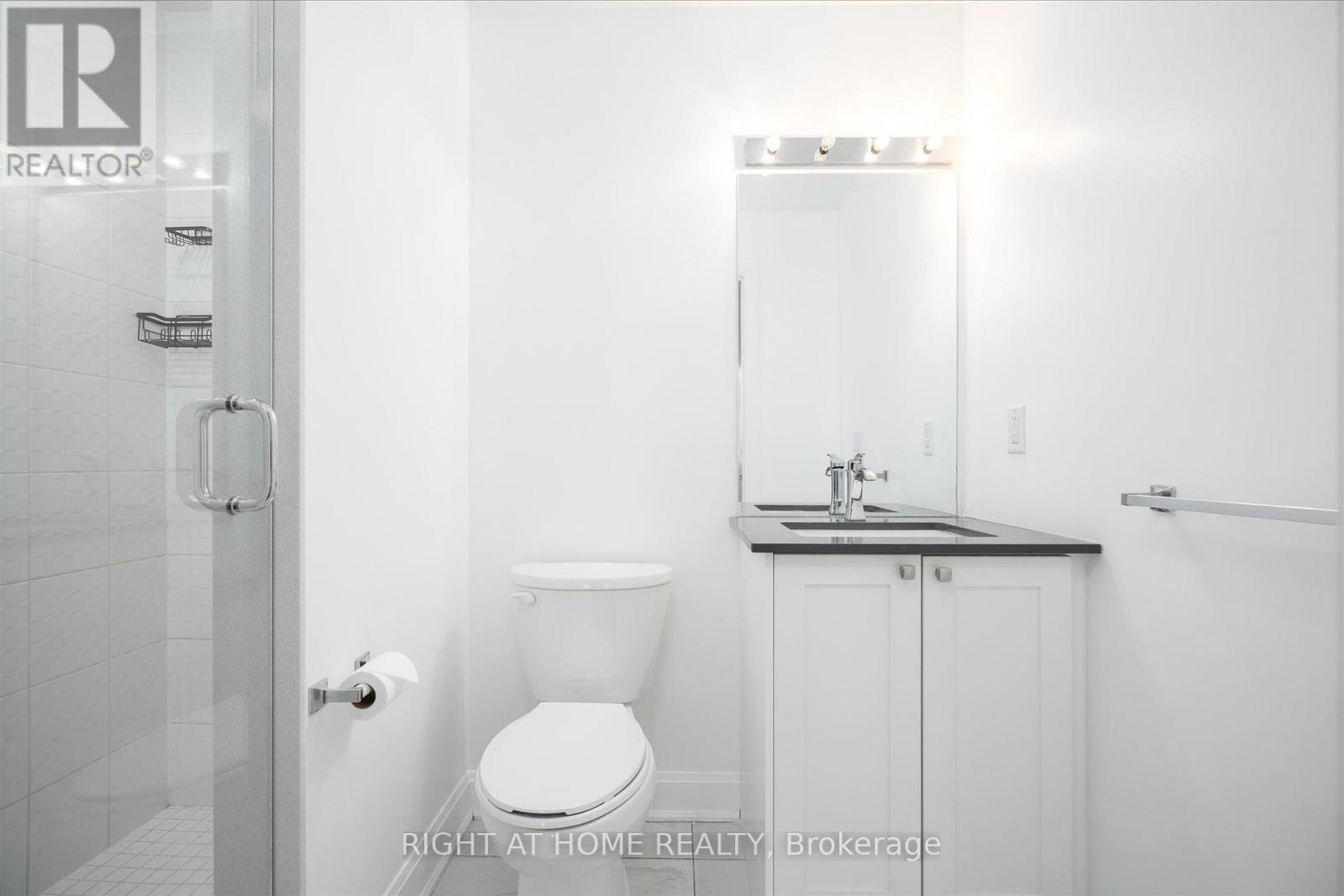 321 - 50 Lakebreeze Drive, Clarington (Newcastle), Ontario  L1B 0V9 - Photo 13 - E13561754