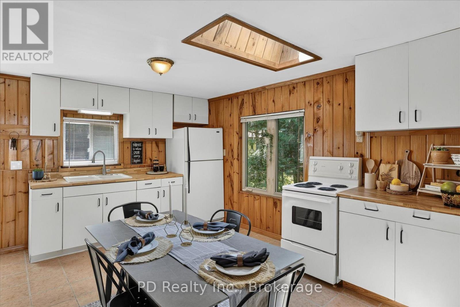 35 Westview Drive, Kawartha Lakes (Emily), Ontario  K0L 2W0 - Photo 9 - X13561846