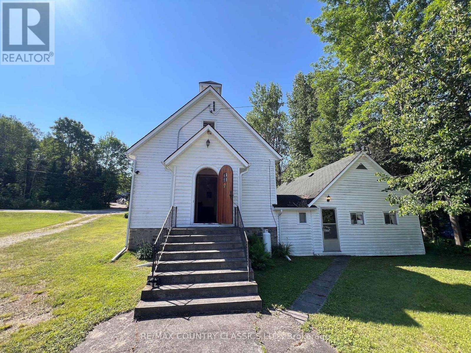 113 Village Street, Hastings Highlands (Herschel Ward), Ontario  K0L 1C0 - Photo 3 - X13561952