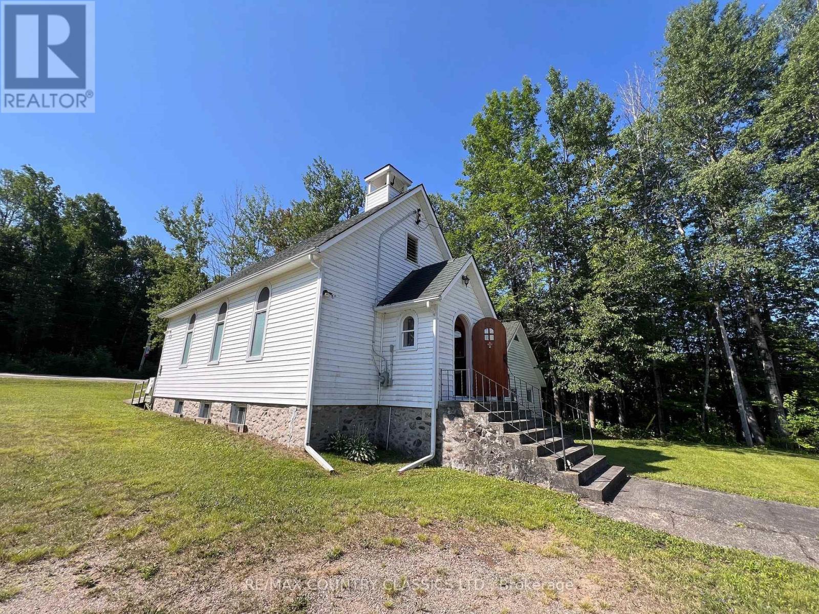 113 Village Street, Hastings Highlands (Herschel Ward), Ontario  K0L 1C0 - Photo 4 - X13561952