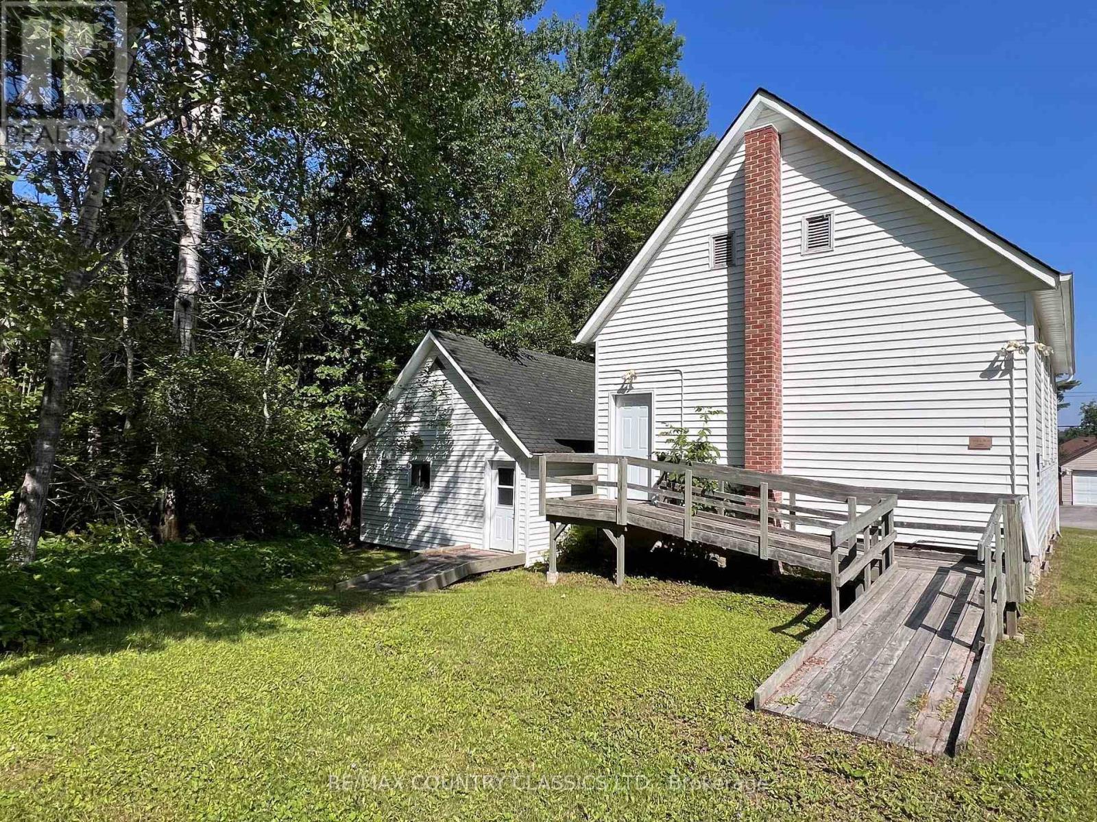 113 Village Street, Hastings Highlands (Herschel Ward), Ontario  K0L 1C0 - Photo 6 - X13561952