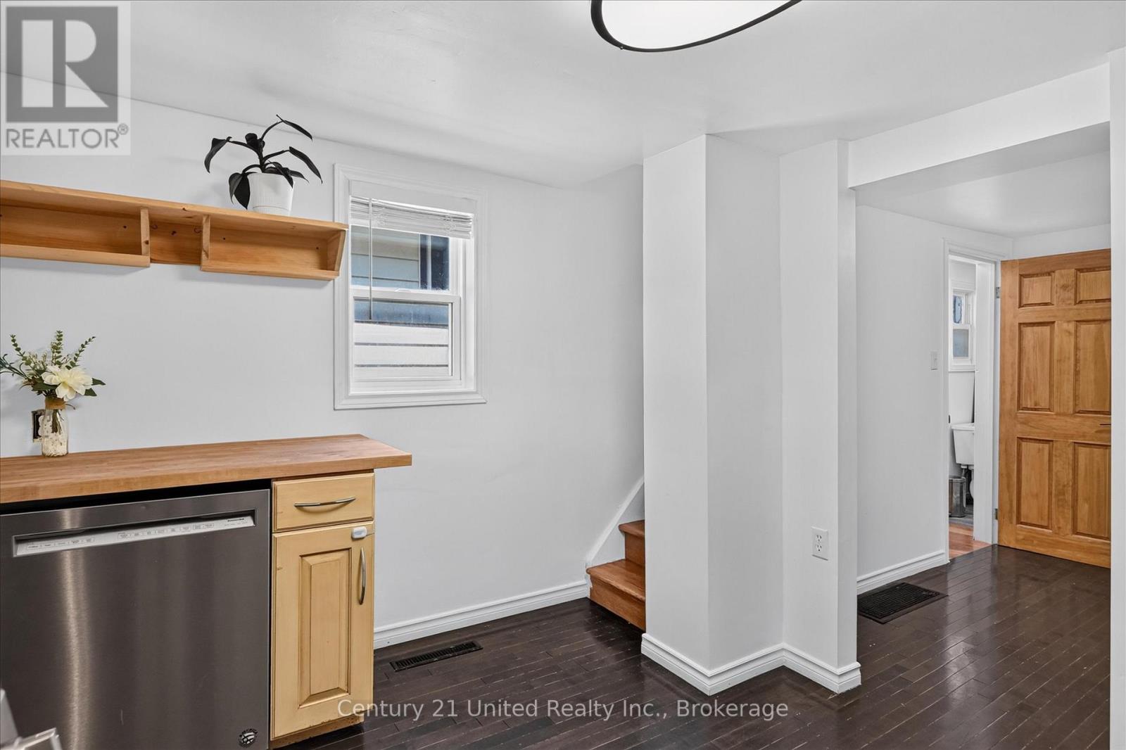 688 St Marys Street, Peterborough (Otonabee Ward 1), Ontario  K9J 4G9 - Photo 12 - X13562388