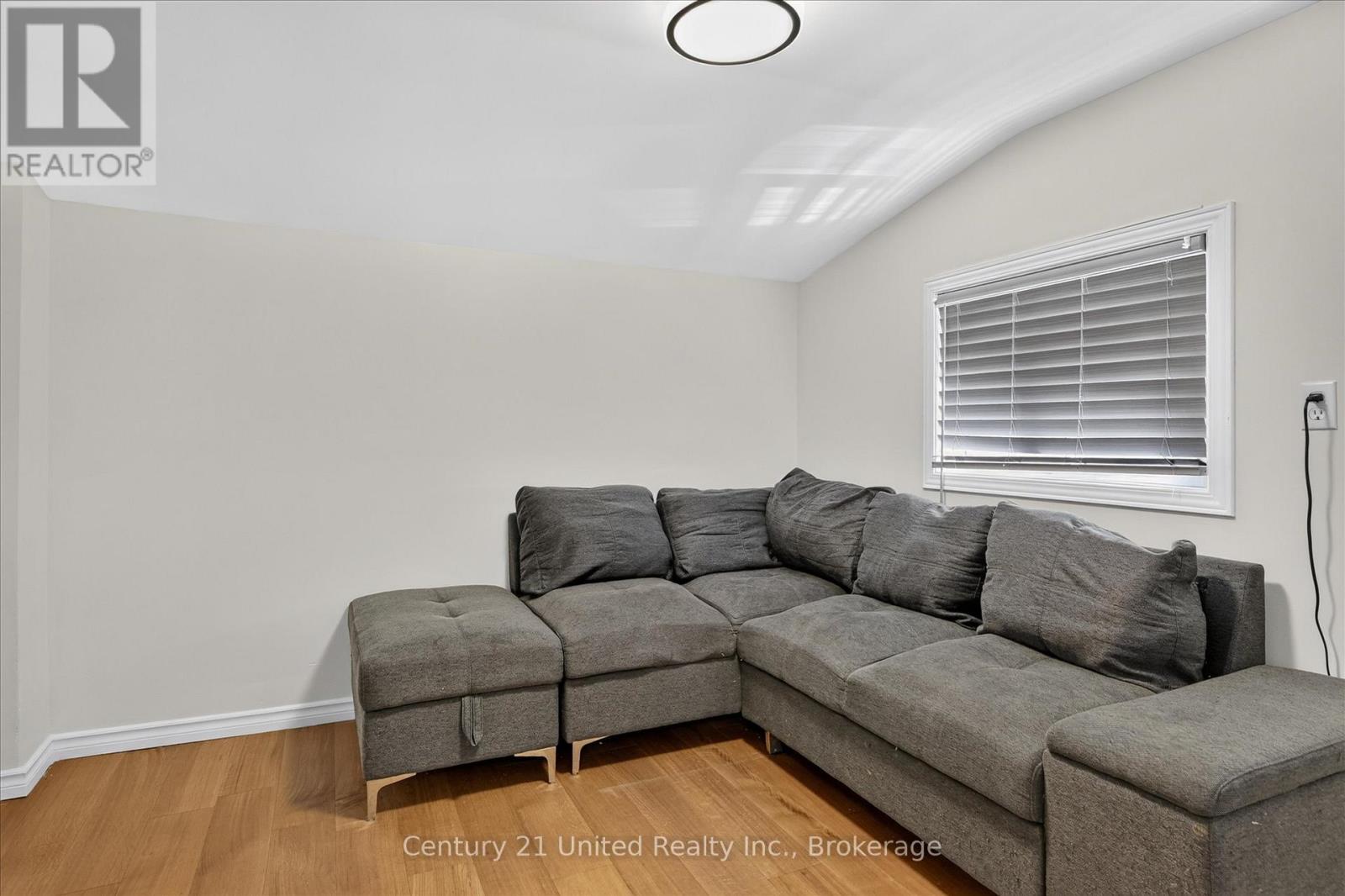 688 St Marys Street, Peterborough (Otonabee Ward 1), Ontario  K9J 4G9 - Photo 17 - X13562388
