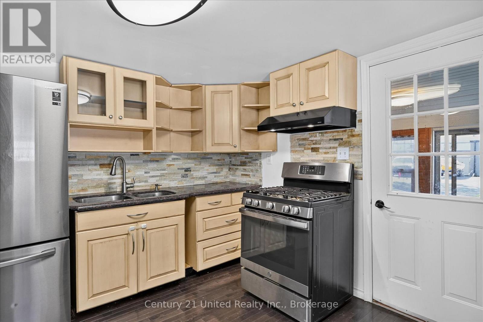 688 St Marys Street, Peterborough (Otonabee Ward 1), Ontario  K9J 4G9 - Photo 8 - X13562388