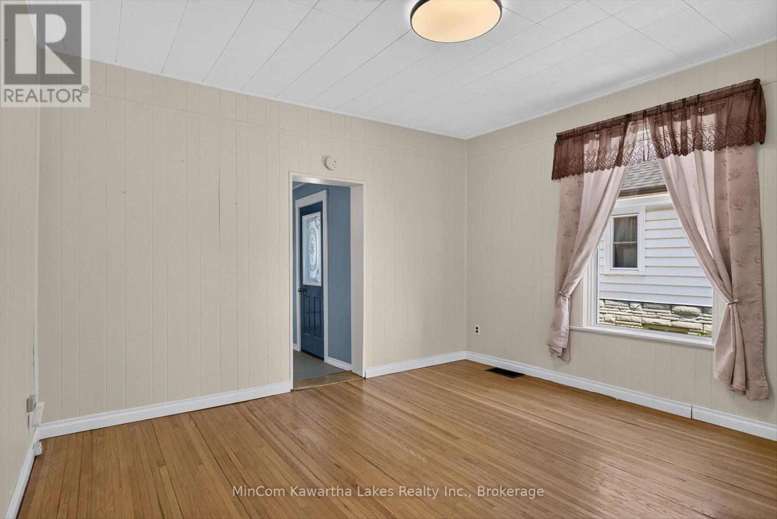 296 Braidwood Avenue, Peterborough (Otonabee Ward 1), Ontario  K9J 1V3 - Photo 13 - X13563118