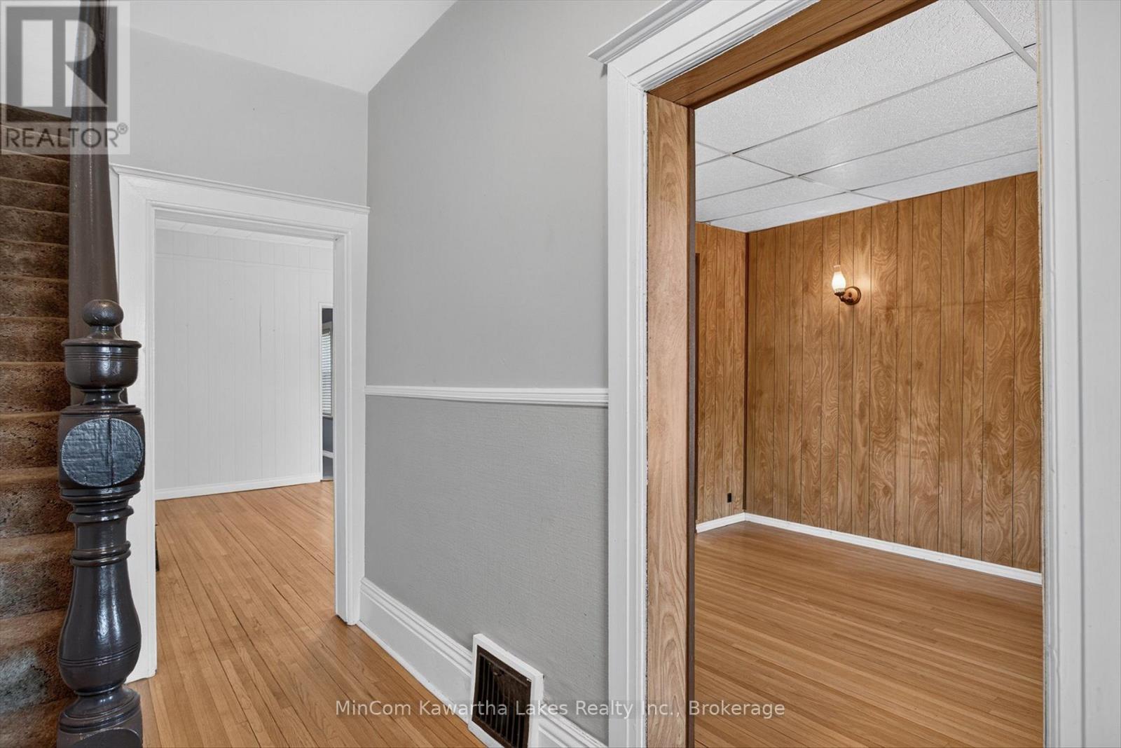 296 Braidwood Avenue, Peterborough (Otonabee Ward 1), Ontario  K9J 1V3 - Photo 8 - X13563118