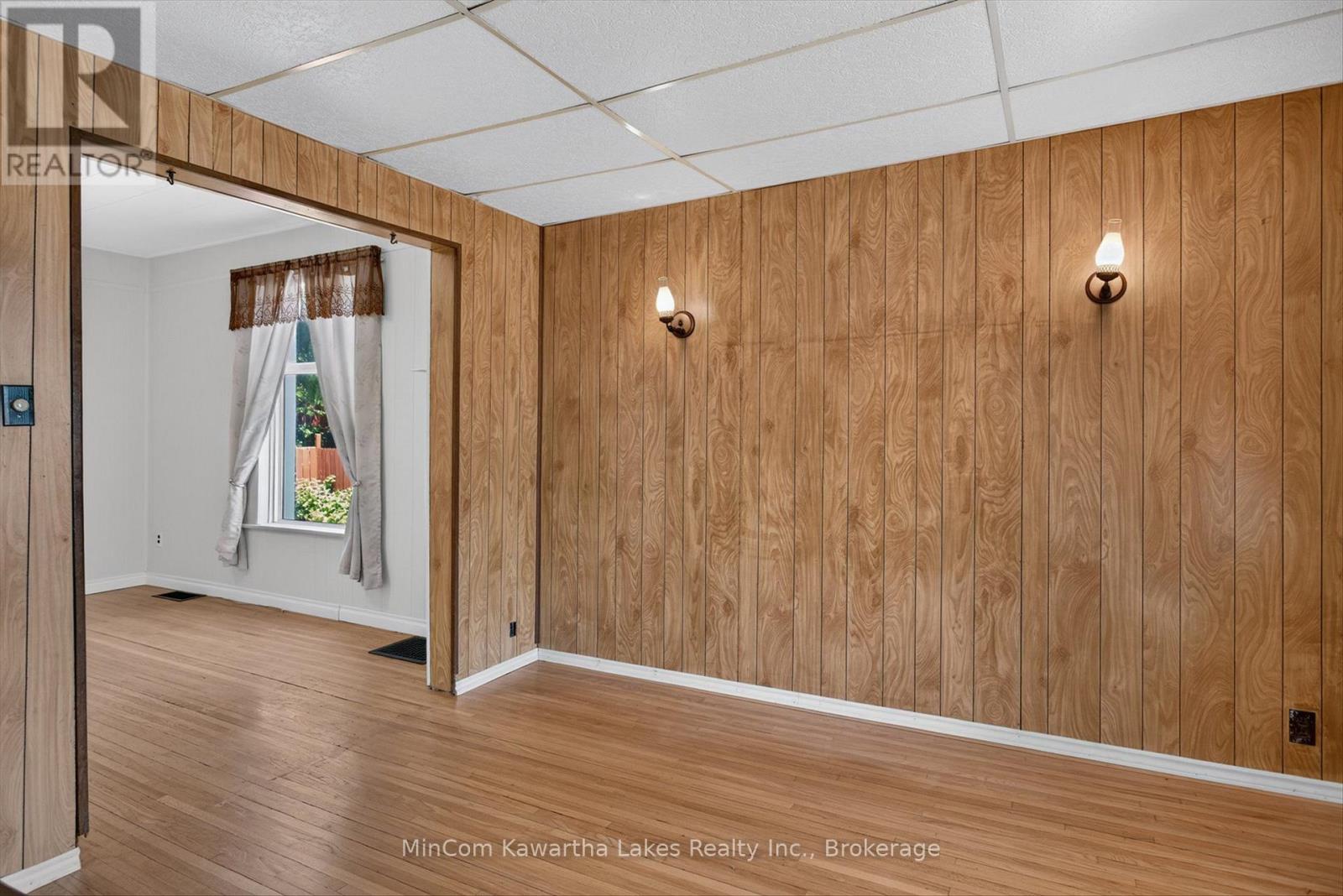 296 Braidwood Avenue, Peterborough (Otonabee Ward 1), Ontario  K9J 1V3 - Photo 9 - X13563118