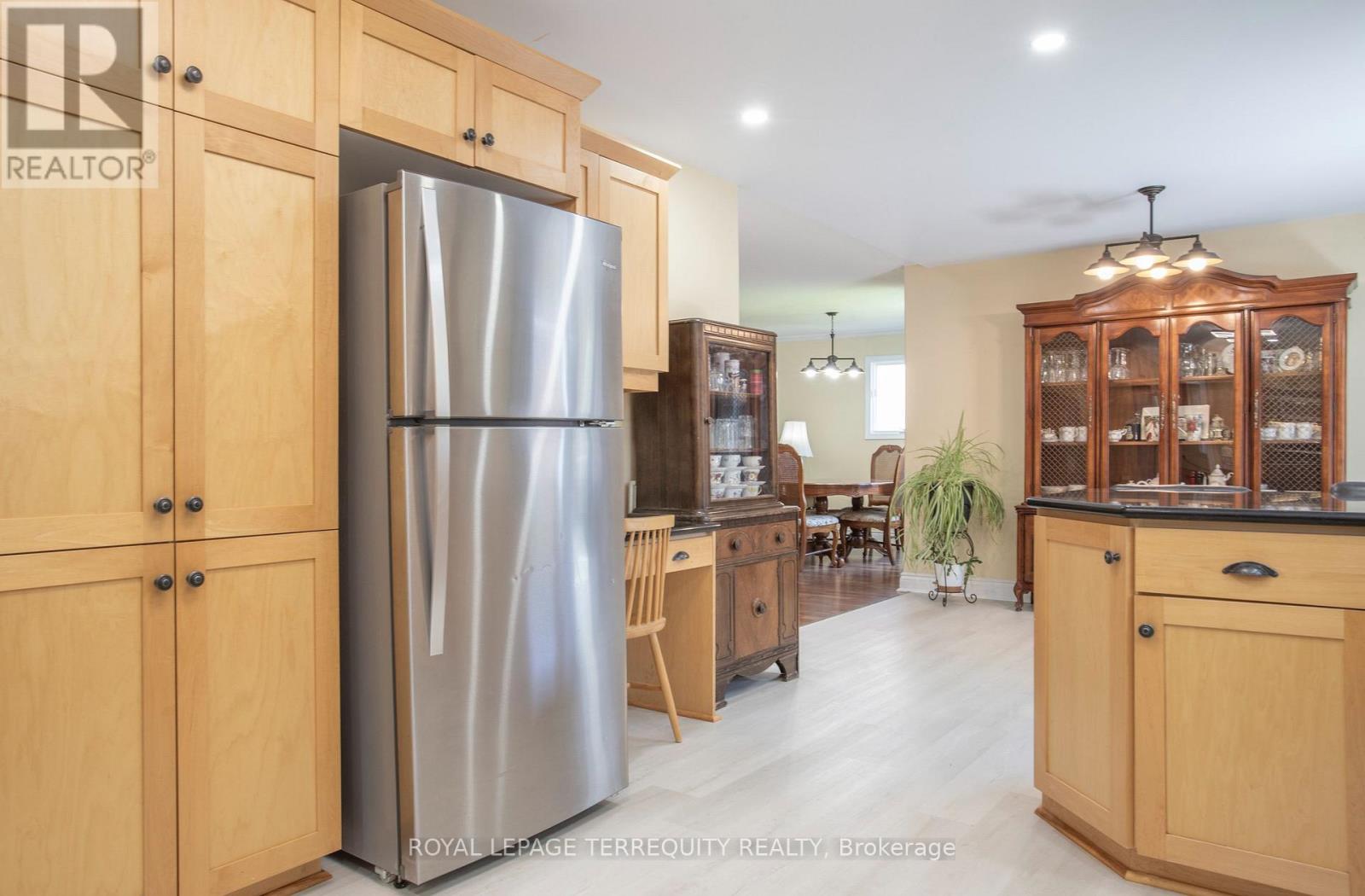 24 Simcoe Street, Kawartha Lakes (Lindsay), Ontario  K9V 2G4 - Photo 12 - X13565724