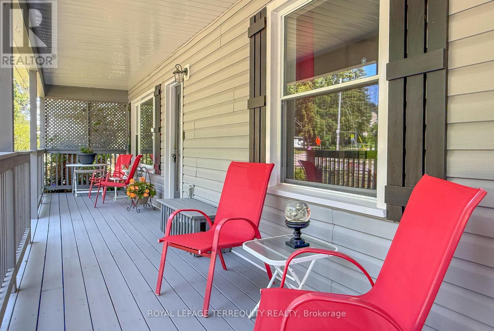 24 Simcoe Street, Kawartha Lakes (Lindsay), Ontario  K9V 2G4 - Photo 3 - X13565724