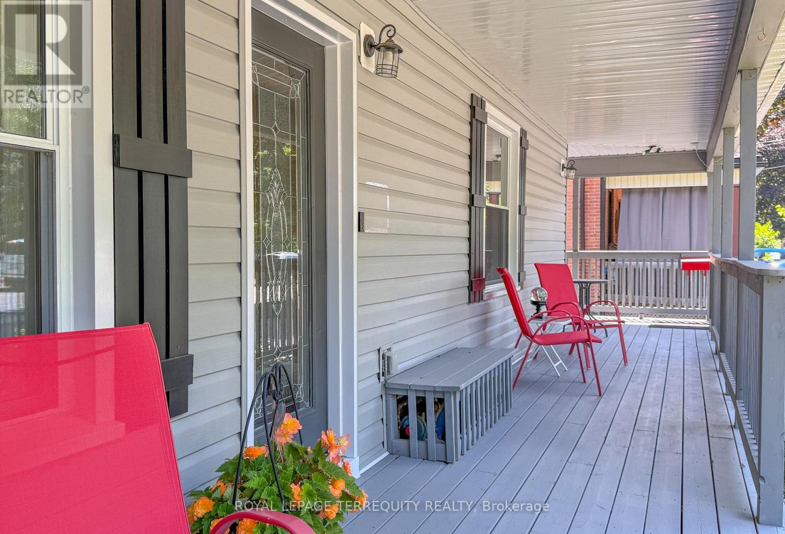 24 Simcoe Street, Kawartha Lakes (Lindsay), Ontario  K9V 2G4 - Photo 4 - X13565724