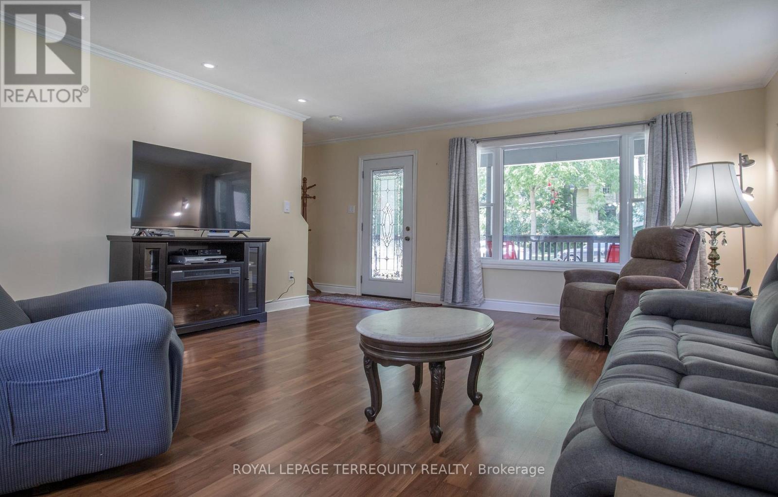 24 Simcoe Street, Kawartha Lakes (Lindsay), Ontario  K9V 2G4 - Photo 6 - X13565724