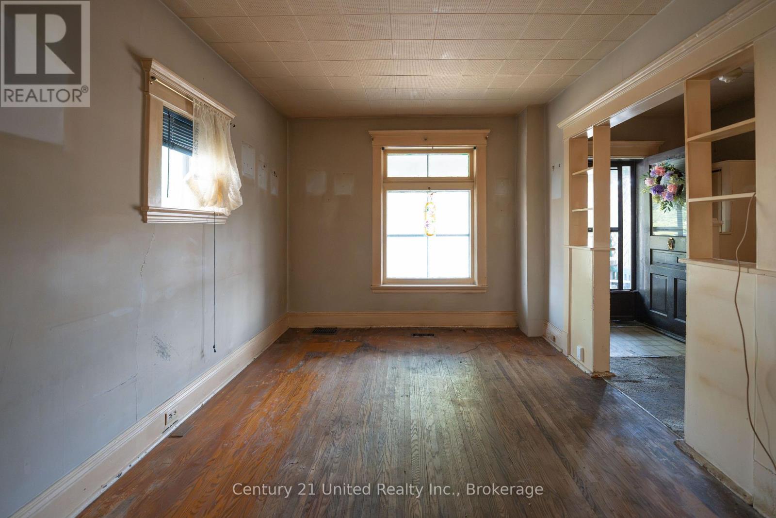 155 Westcott Street, Peterborough (Town Ward 3), Ontario  K9J 2G7 - Photo 3 - X13565826