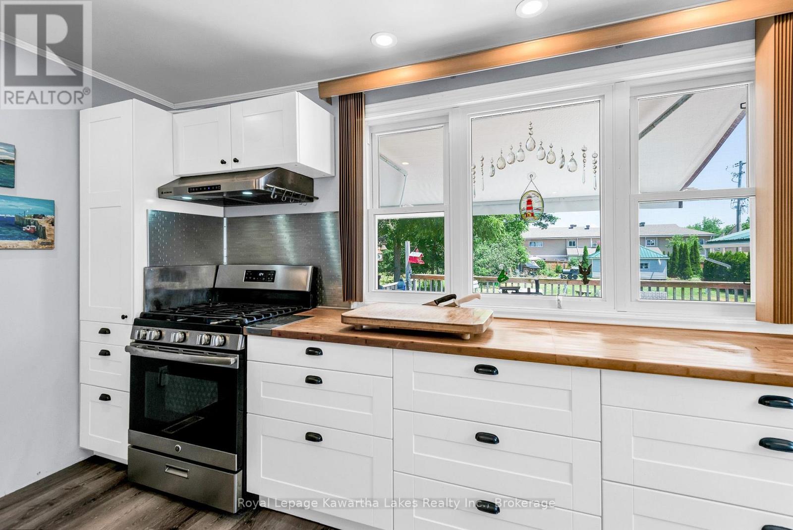 6 Wolfe Street, Kawartha Lakes (Lindsay), Ontario  K9V 2H9 - Photo 6 - X13566294