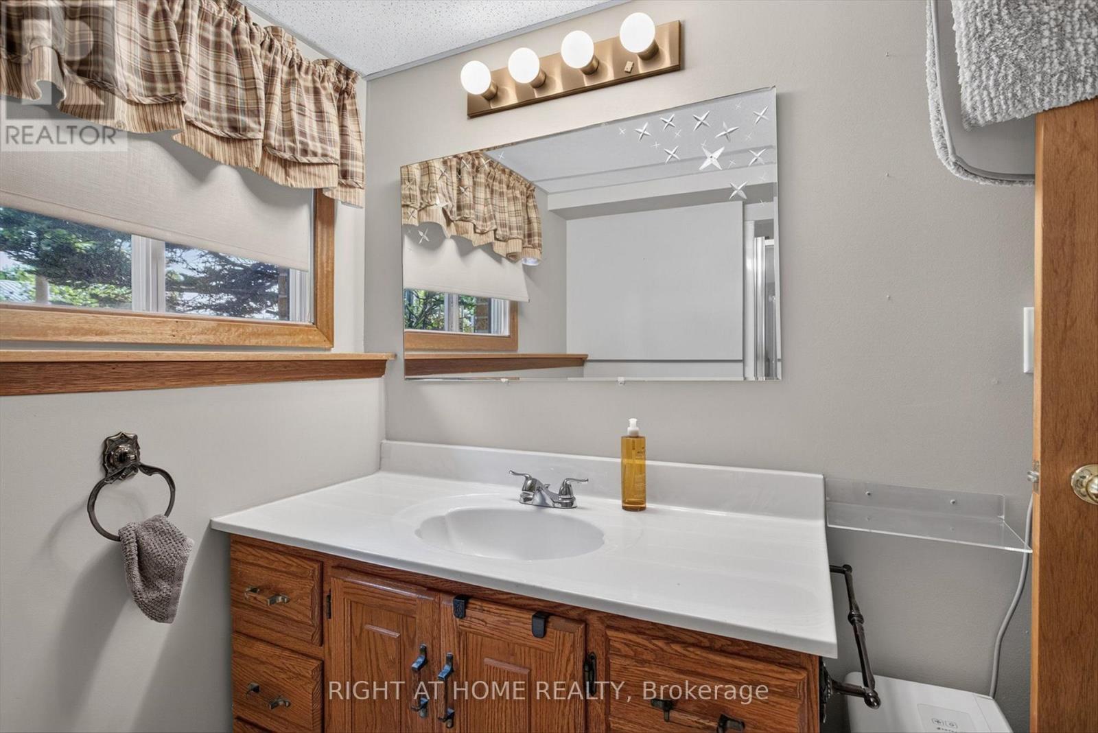 1077 Danita Boulevard, Peterborough (Monaghan Ward 2), Ontario  K9J 7K7 - Photo 24 - X13565988