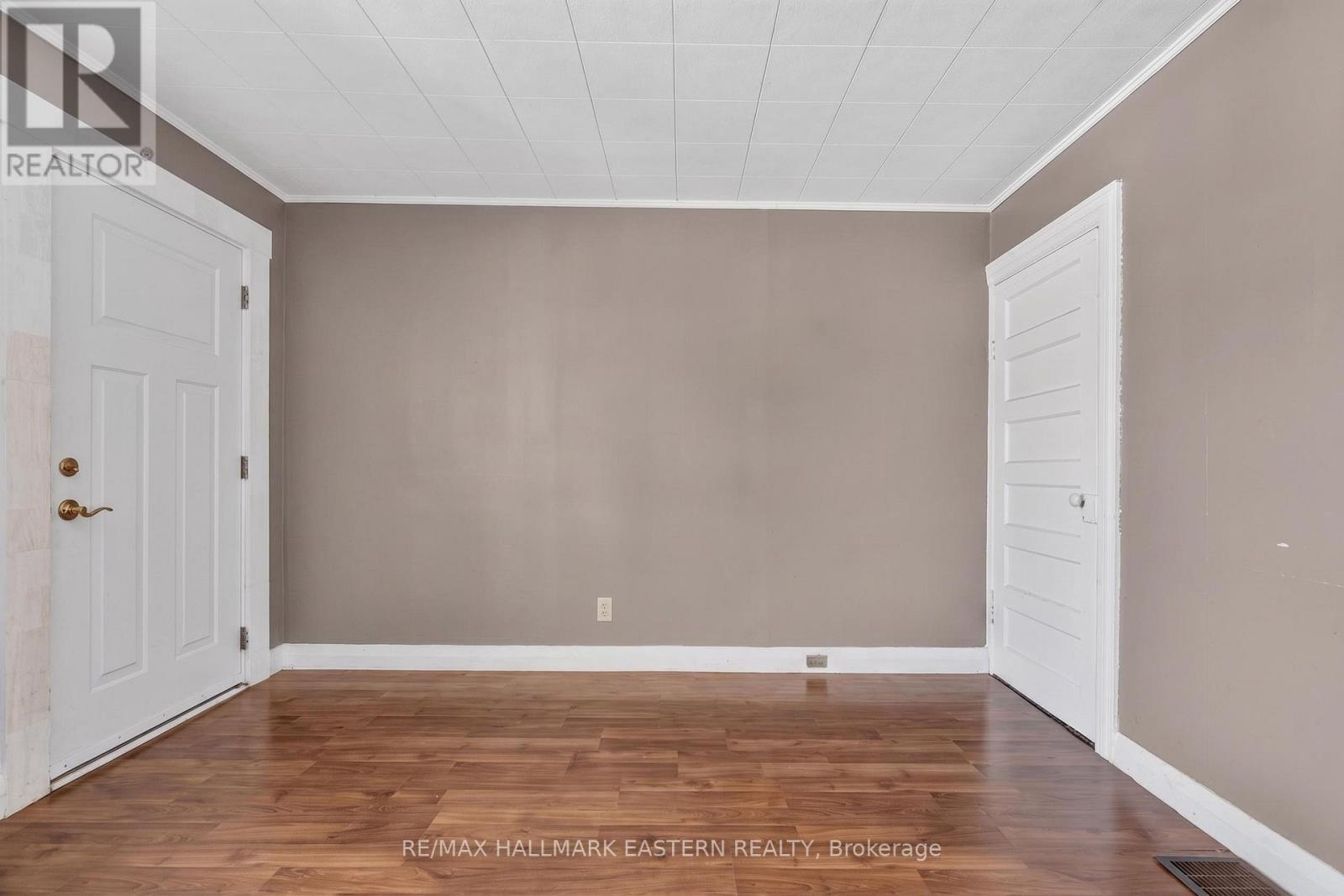 714 Chamberlain Street, Peterborough (Ashburnham Ward 4), Ontario  K9J 4M3 - Photo 7 - X13566620