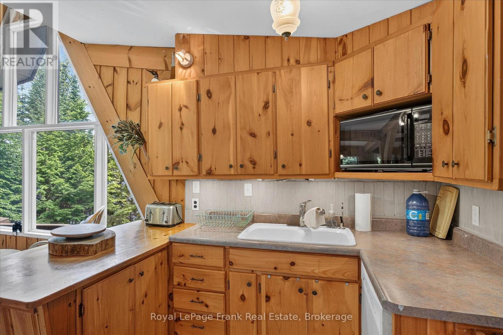 1480 Topps Drive, Highlands East (Cardiff Ward), Ontario  K0L 1M1 - Photo 14 - X13566684