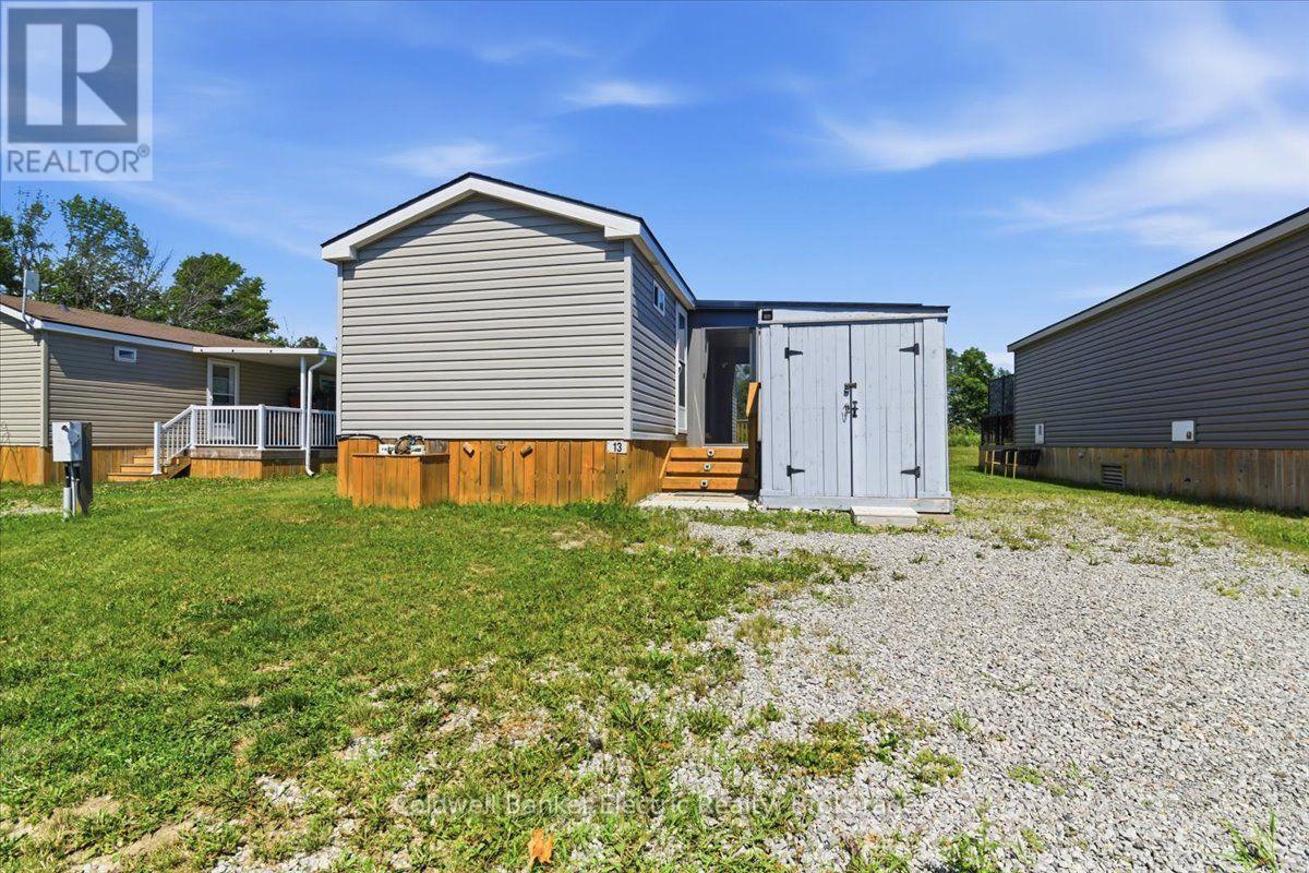 1235 Villiers Line 13 Lambton Avenue, Otonabee-South Monaghan, Ontario  K0L 2G0 - Photo 2 - X13566706
