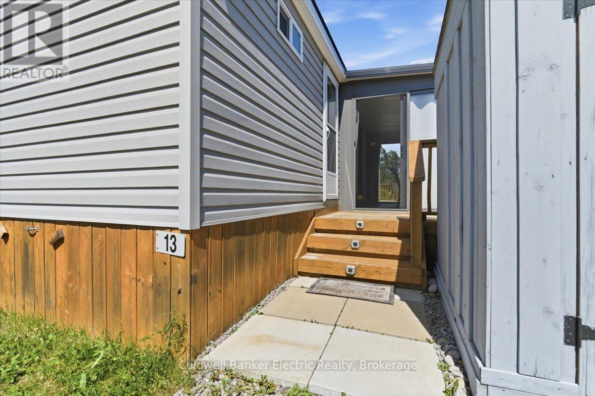 1235 Villiers Line 13 Lambton Avenue, Otonabee-South Monaghan, Ontario  K0L 2G0 - Photo 3 - X13566706
