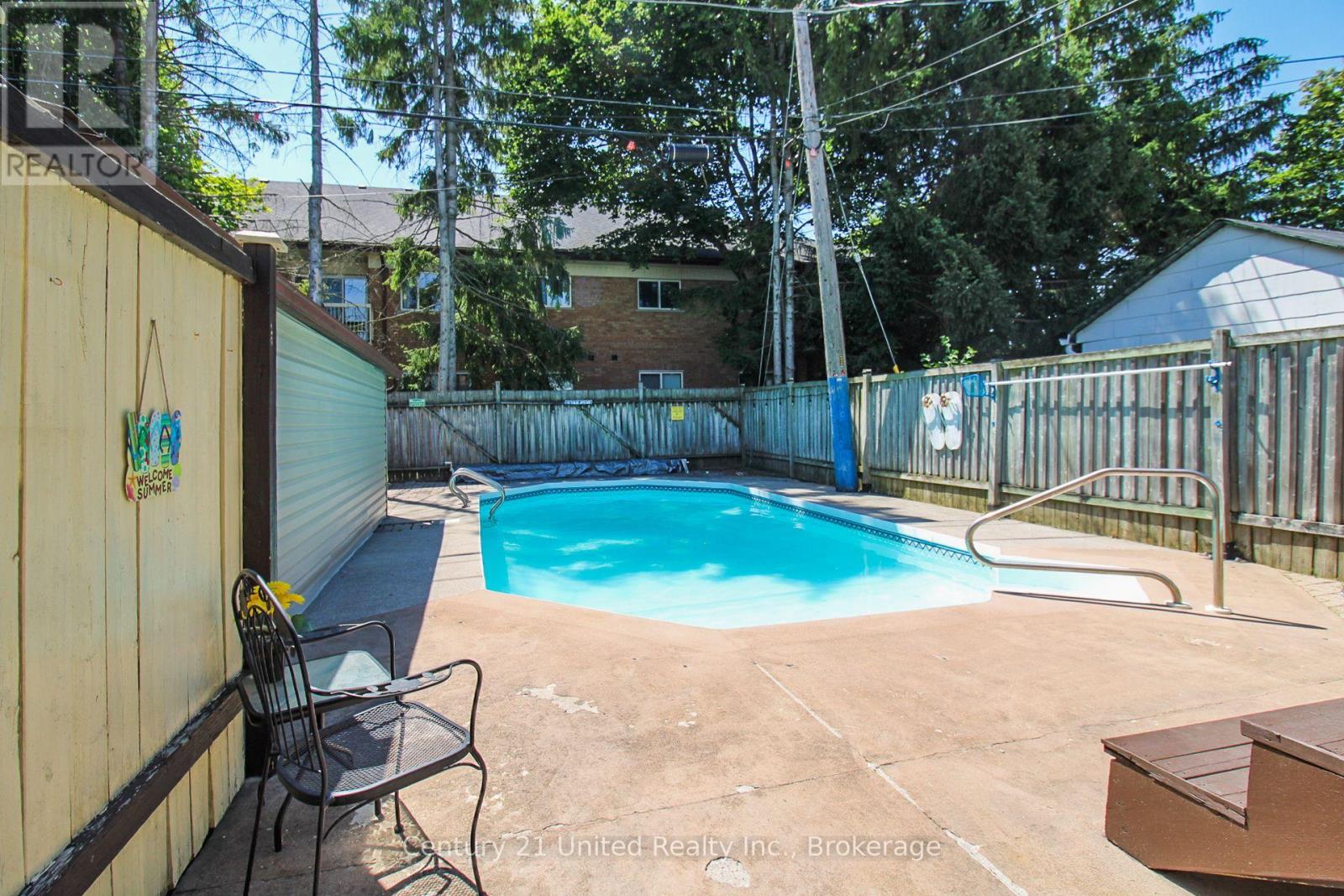 783 St Mary's Street, Peterborough (Otonabee Ward 1), Ontario  K9J 4H1 - Photo 5 - X13566744