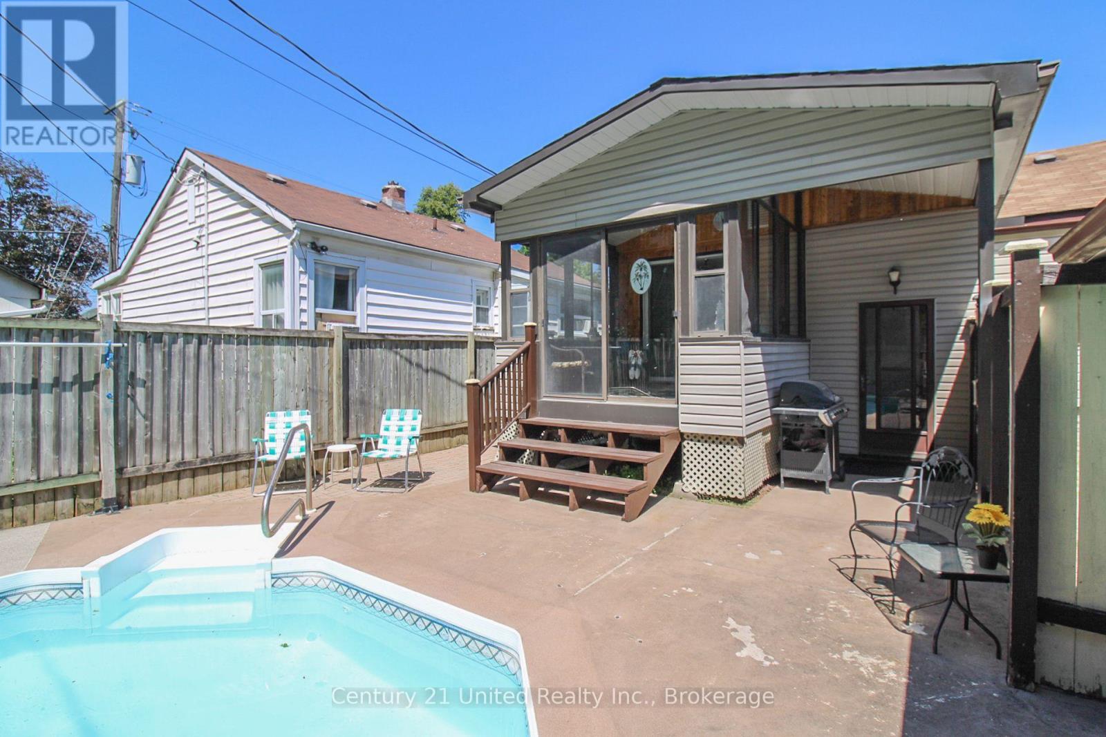 783 St Mary's Street, Peterborough (Otonabee Ward 1), Ontario  K9J 4H1 - Photo 8 - X13566744