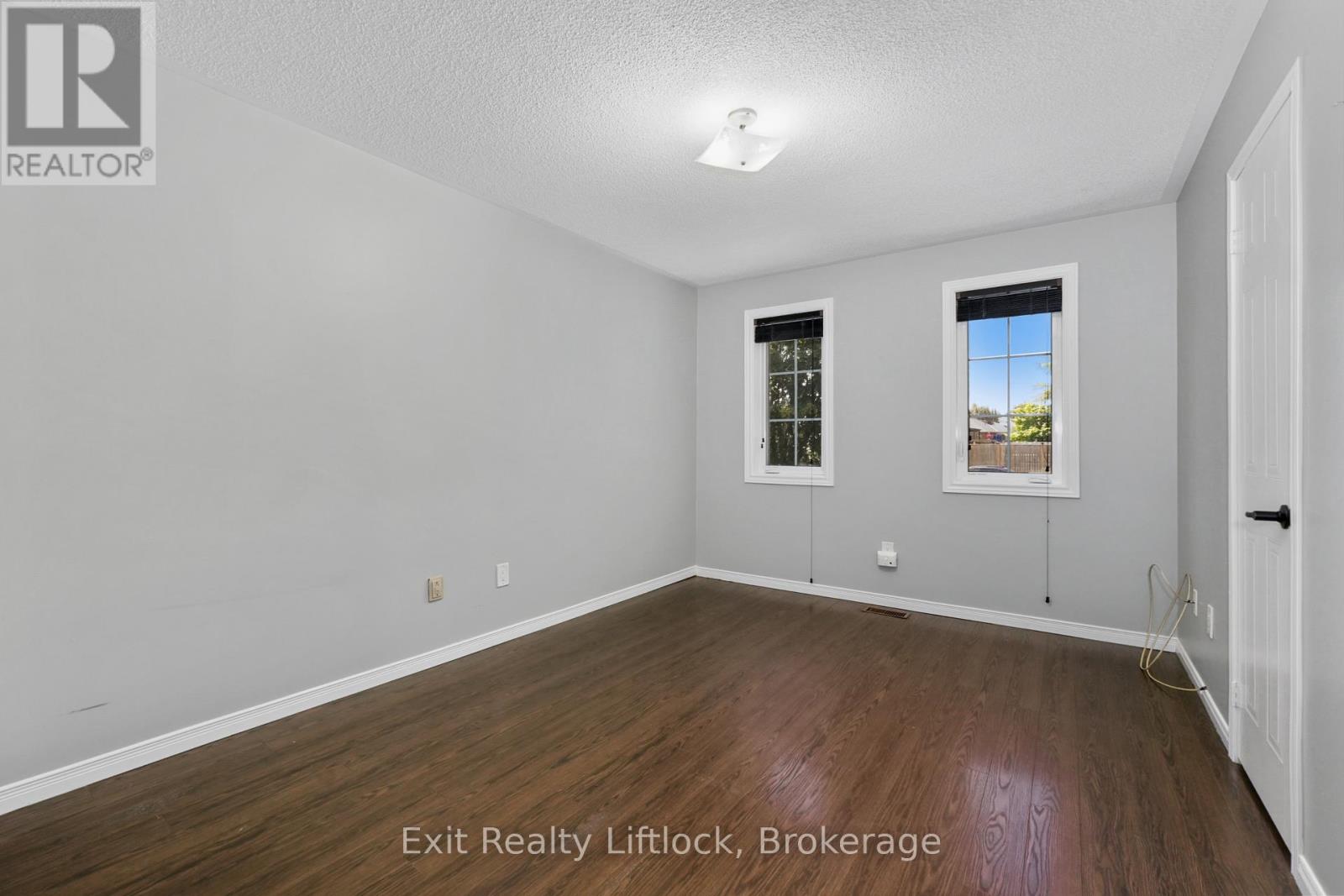 202 Milroy Drive, Peterborough (Northcrest Ward 5), Ontario  K9H 7M8 - Photo 11 - X13566934