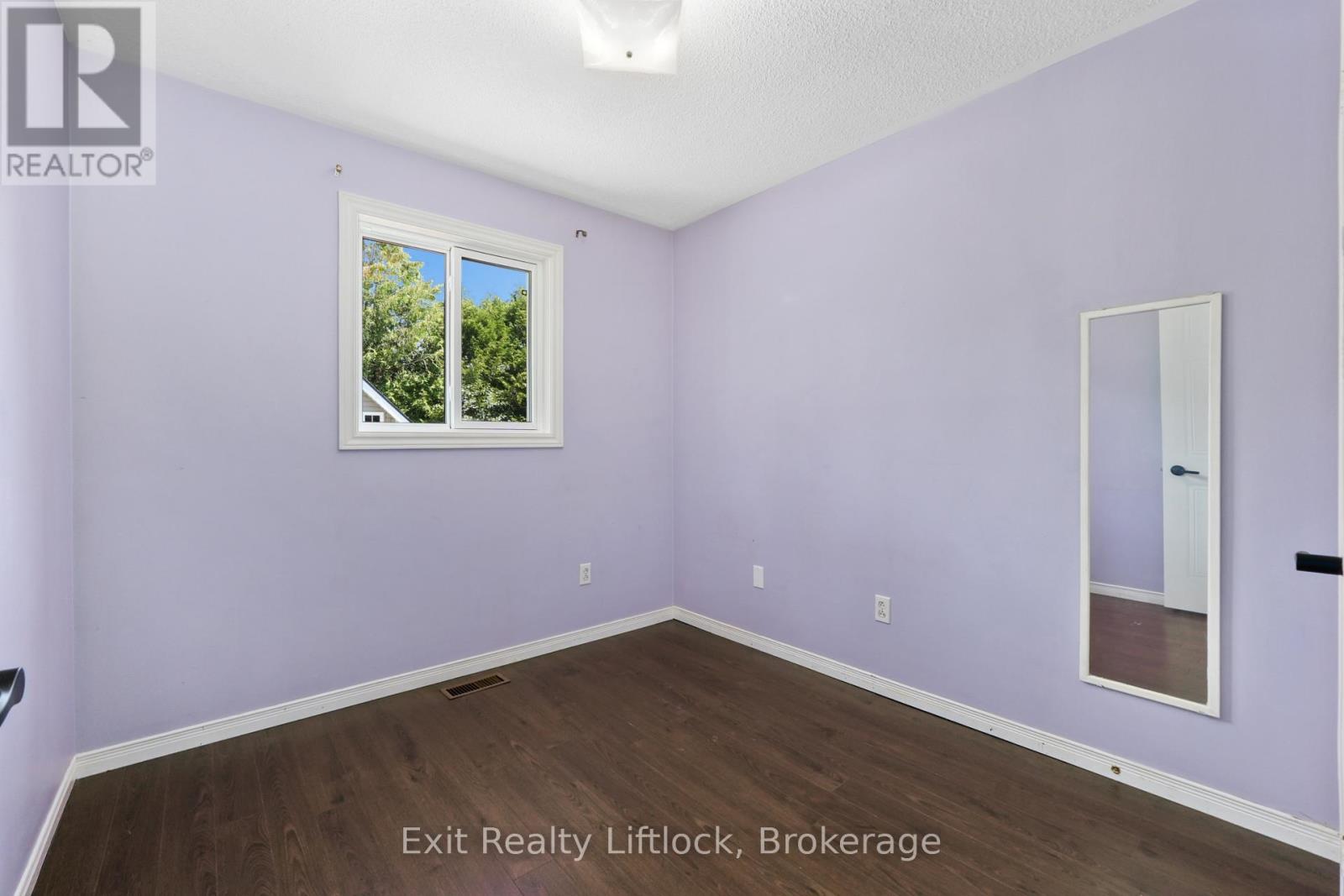 202 Milroy Drive, Peterborough (Northcrest Ward 5), Ontario  K9H 7M8 - Photo 13 - X13566934