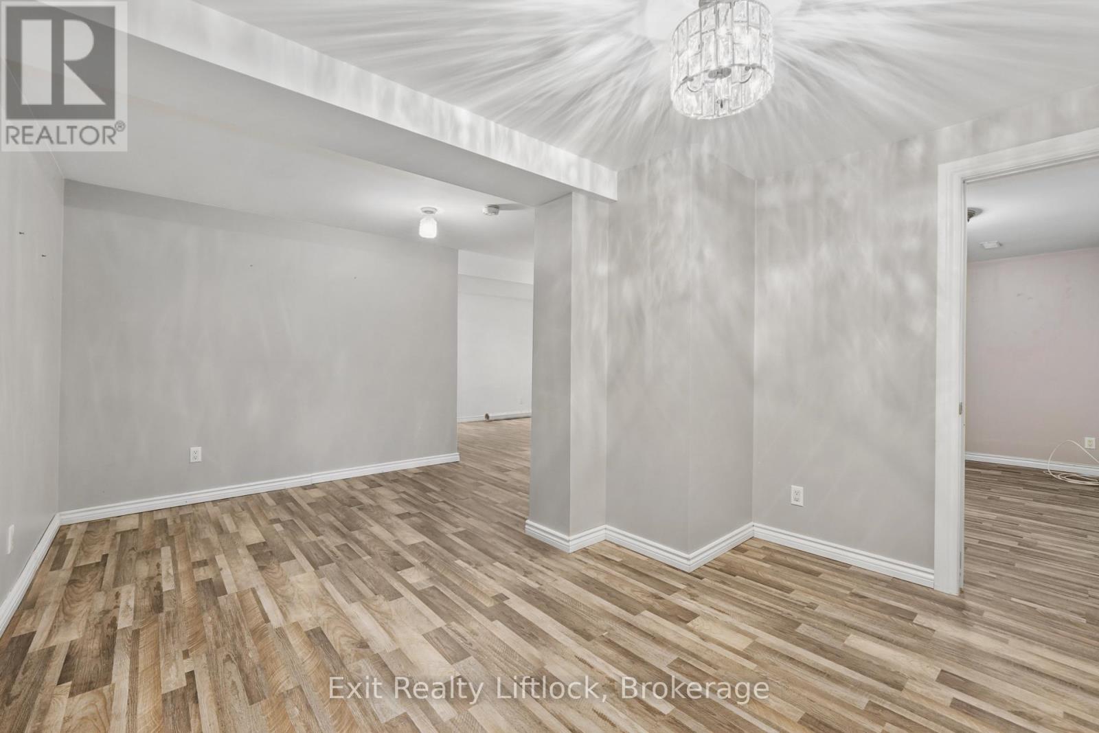 202 Milroy Drive, Peterborough (Northcrest Ward 5), Ontario  K9H 7M8 - Photo 18 - X13566934
