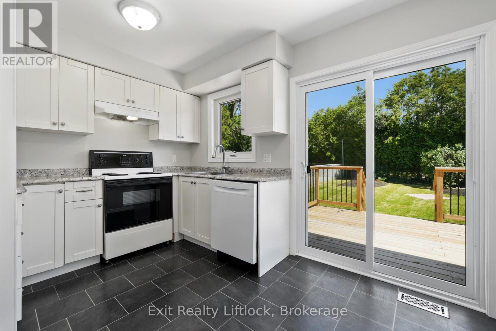202 Milroy Drive, Peterborough (Northcrest Ward 5), Ontario  K9H 7M8 - Photo 7 - X13566934