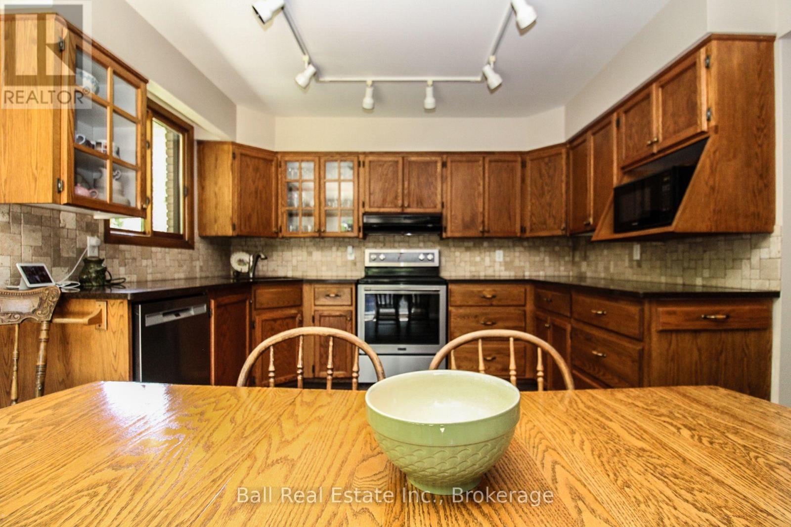 1559 Westbrook Drive, Peterborough (Monaghan Ward 2), Ontario  K9J 6R6 - Photo 13 - X13568310