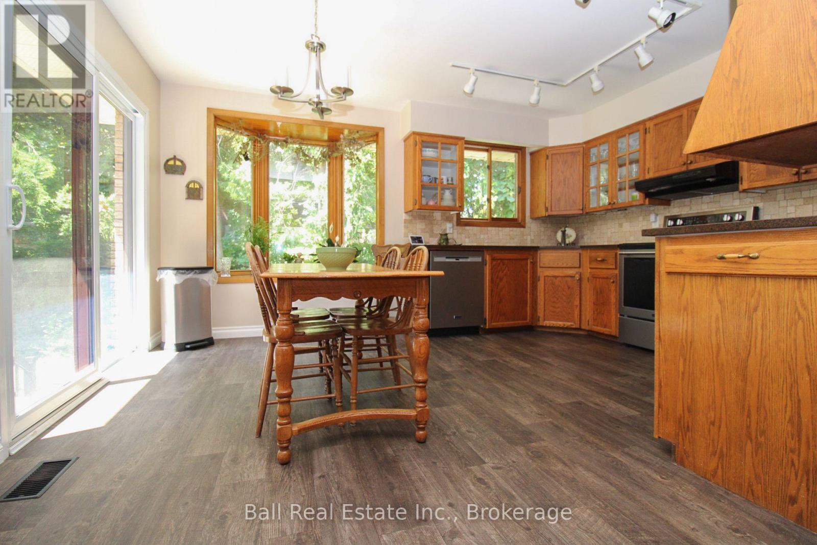 1559 Westbrook Drive, Peterborough (Monaghan Ward 2), Ontario  K9J 6R6 - Photo 9 - X13568310
