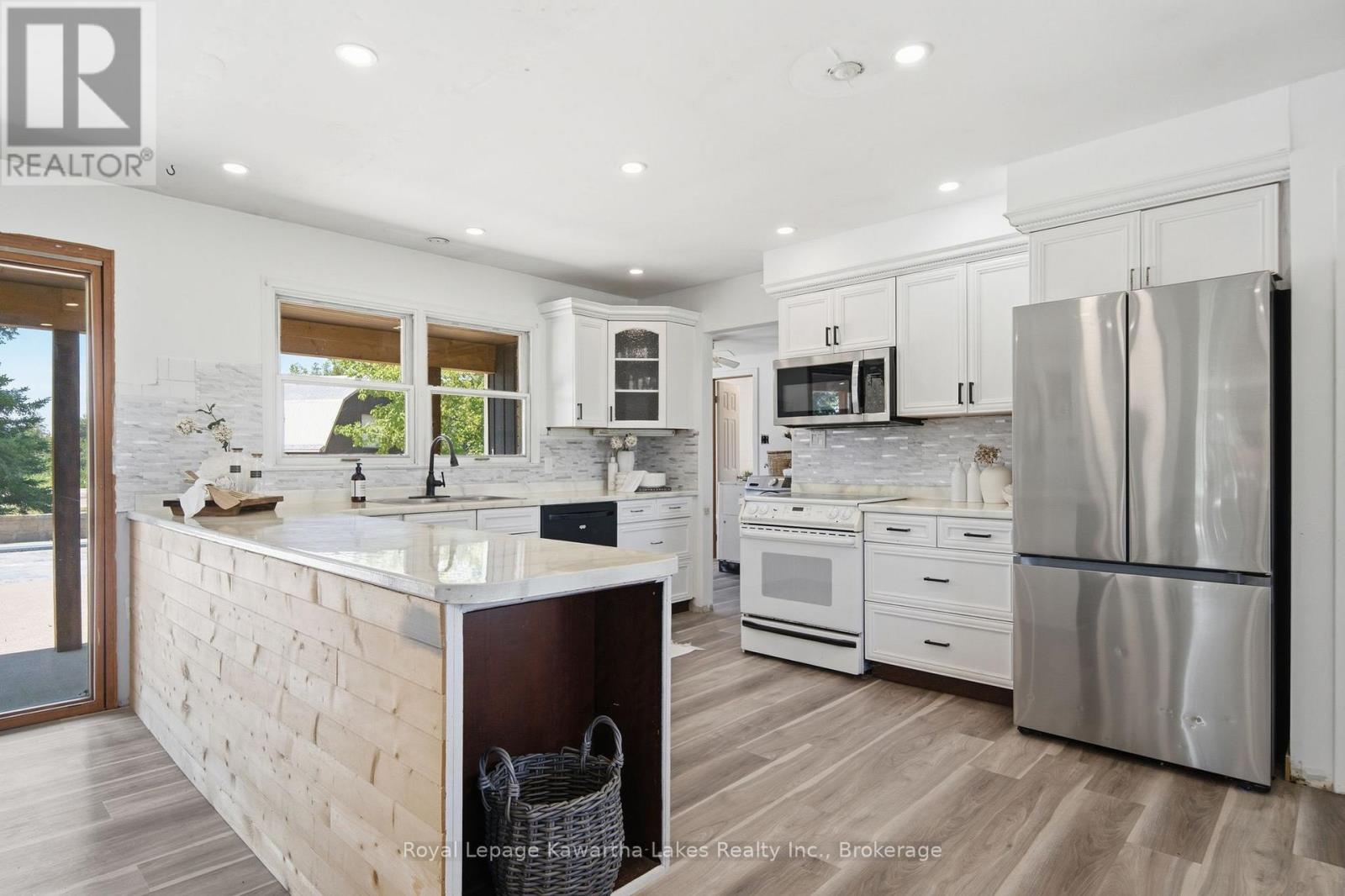 98 Brookview Road, Kawartha Lakes (Ops), Ontario  K9V 4R5 - Photo 14 - X13568500