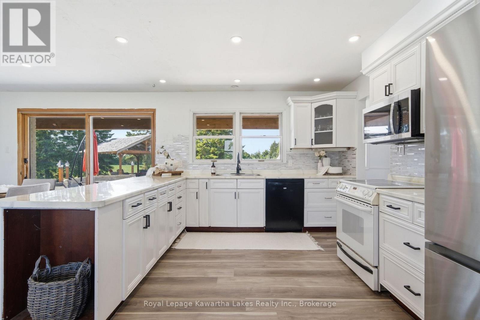 98 Brookview Road, Kawartha Lakes (Ops), Ontario  K9V 4R5 - Photo 18 - X13568500