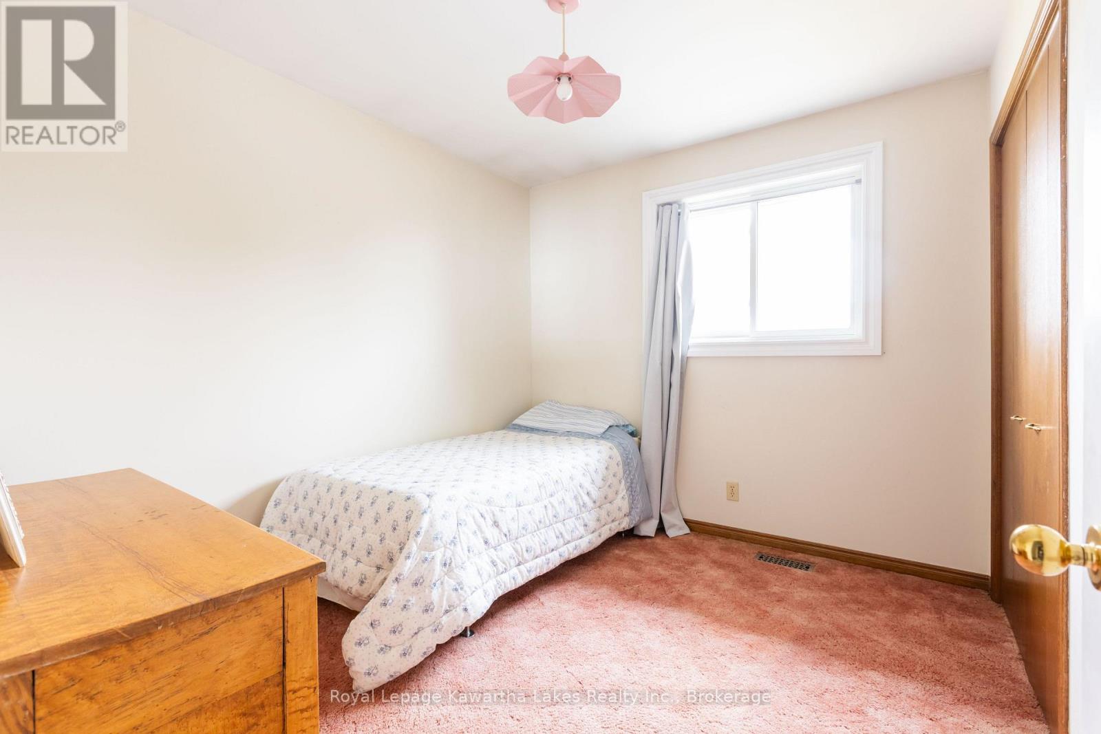 28 Andrew Drive, Kawartha Lakes (Lindsay), Ontario  K9V 5W6 - Photo 21 - X13570062