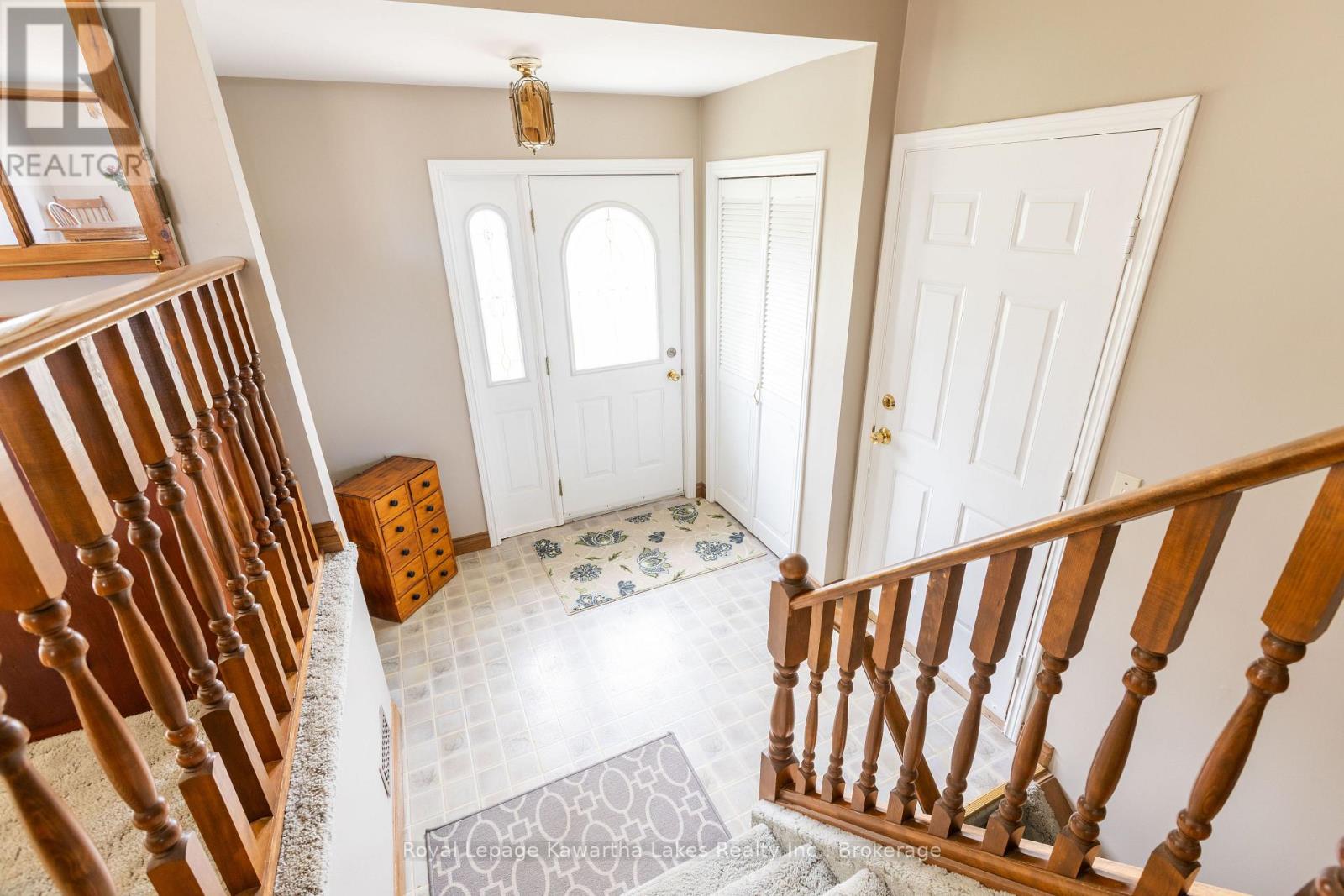 28 Andrew Drive, Kawartha Lakes (Lindsay), Ontario  K9V 5W6 - Photo 3 - X13570062