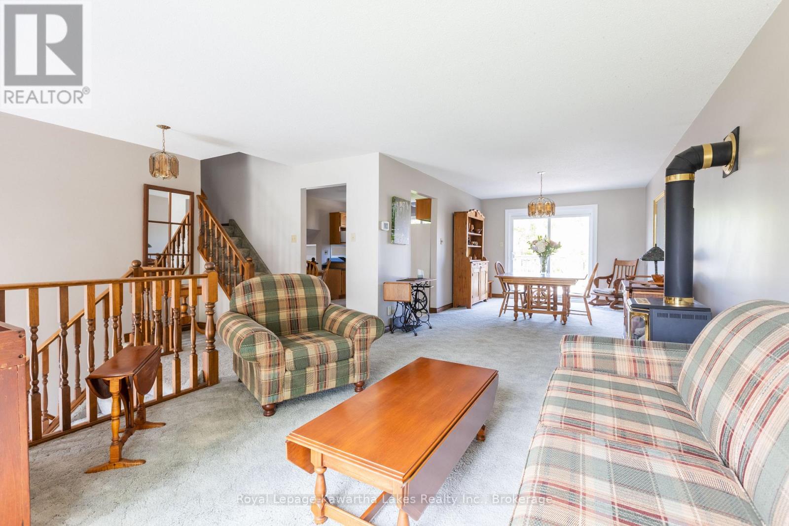 28 Andrew Drive, Kawartha Lakes (Lindsay), Ontario  K9V 5W6 - Photo 7 - X13570062