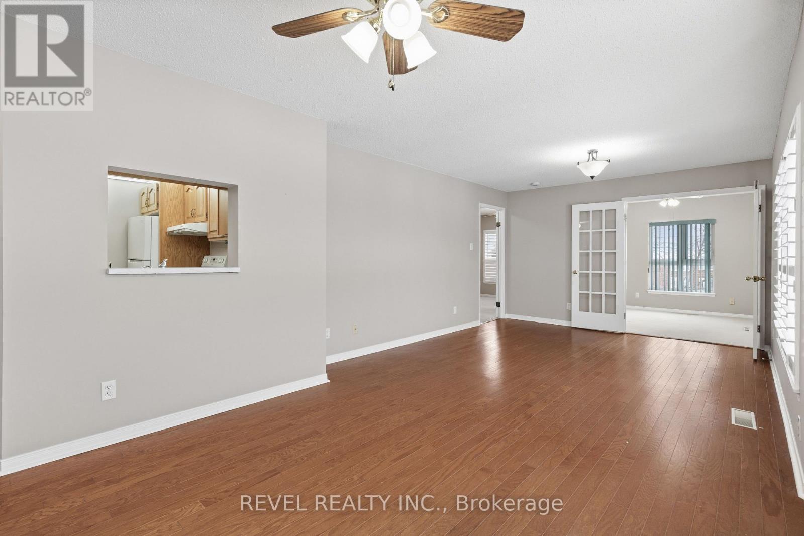 309 - 4 Heritage Way, Kawartha Lakes (Lindsay), Ontario  K9V 5Z2 - Photo 9 - X13570092