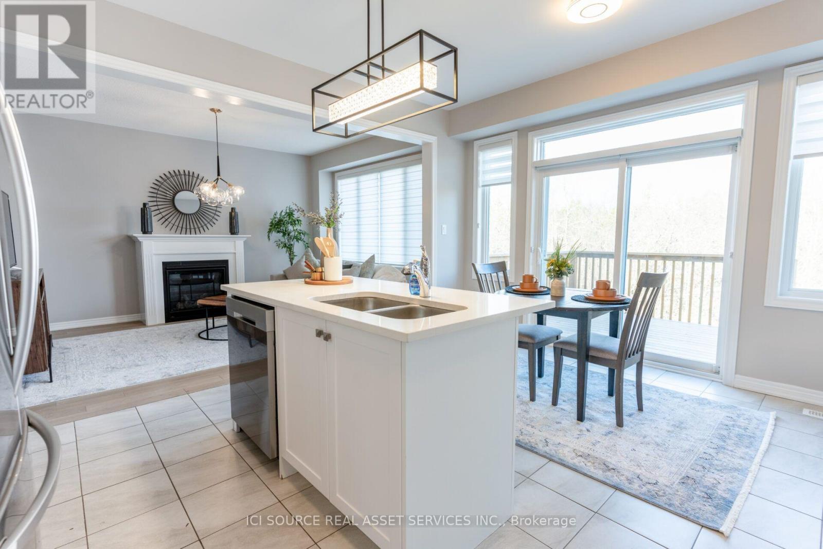 648 Lemay Grove, Peterborough (Monaghan Ward 2), Ontario  K9K 0G9 - Photo 6 - X13570172
