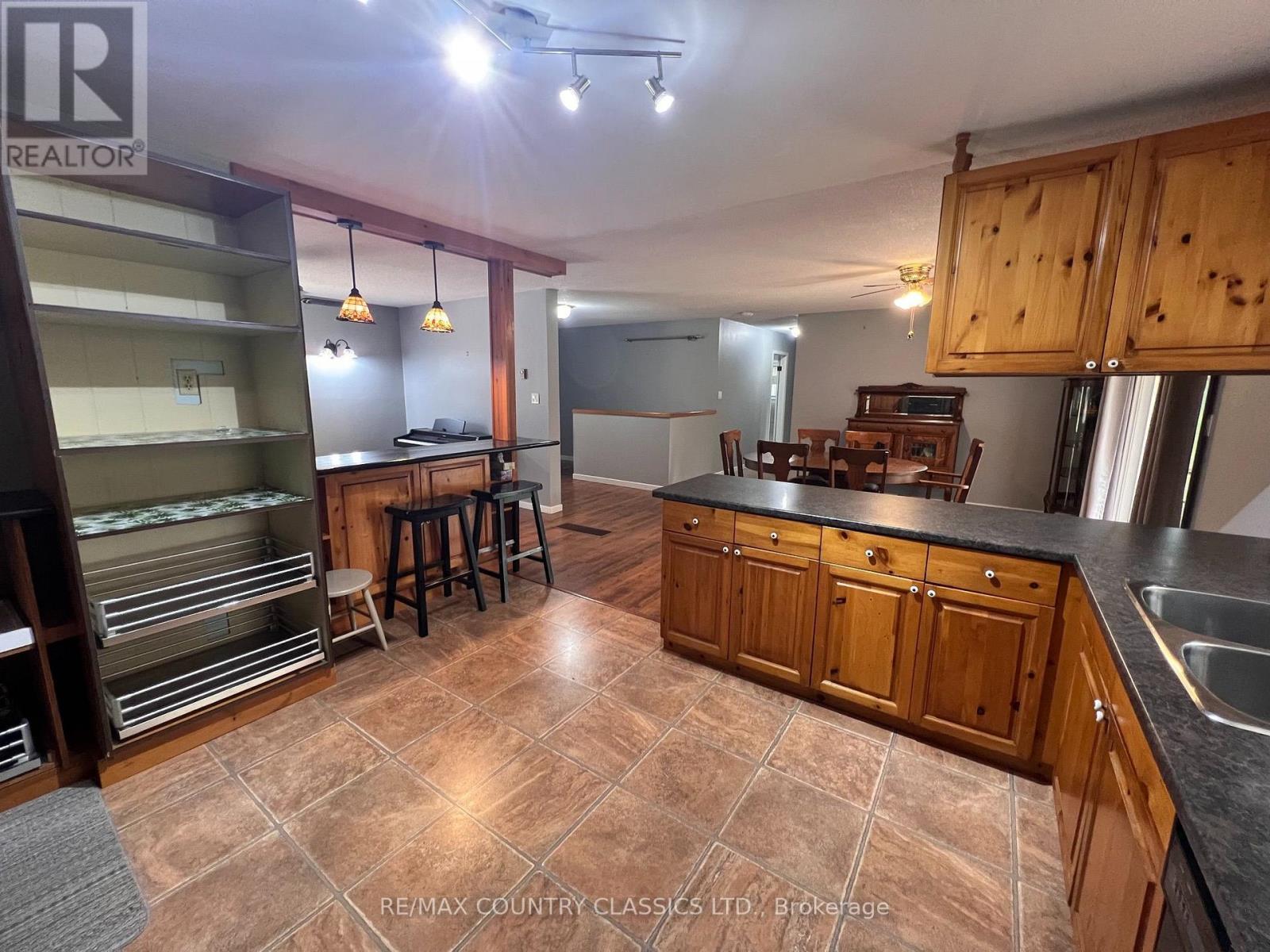24 Firehall Lane, Hastings Highlands (Herschel Ward), Ontario  K0L 1C0 - Photo 23 - X13570424