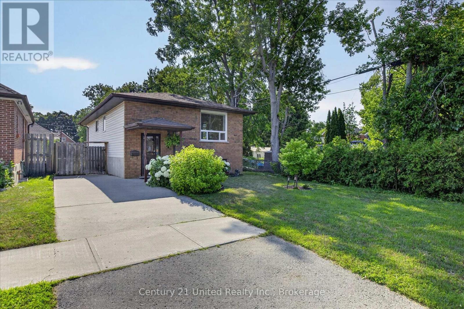 71 Pine Street, Peterborough (Town Ward 3), Ontario  K9J 5A6 - Photo 4 - X13570642