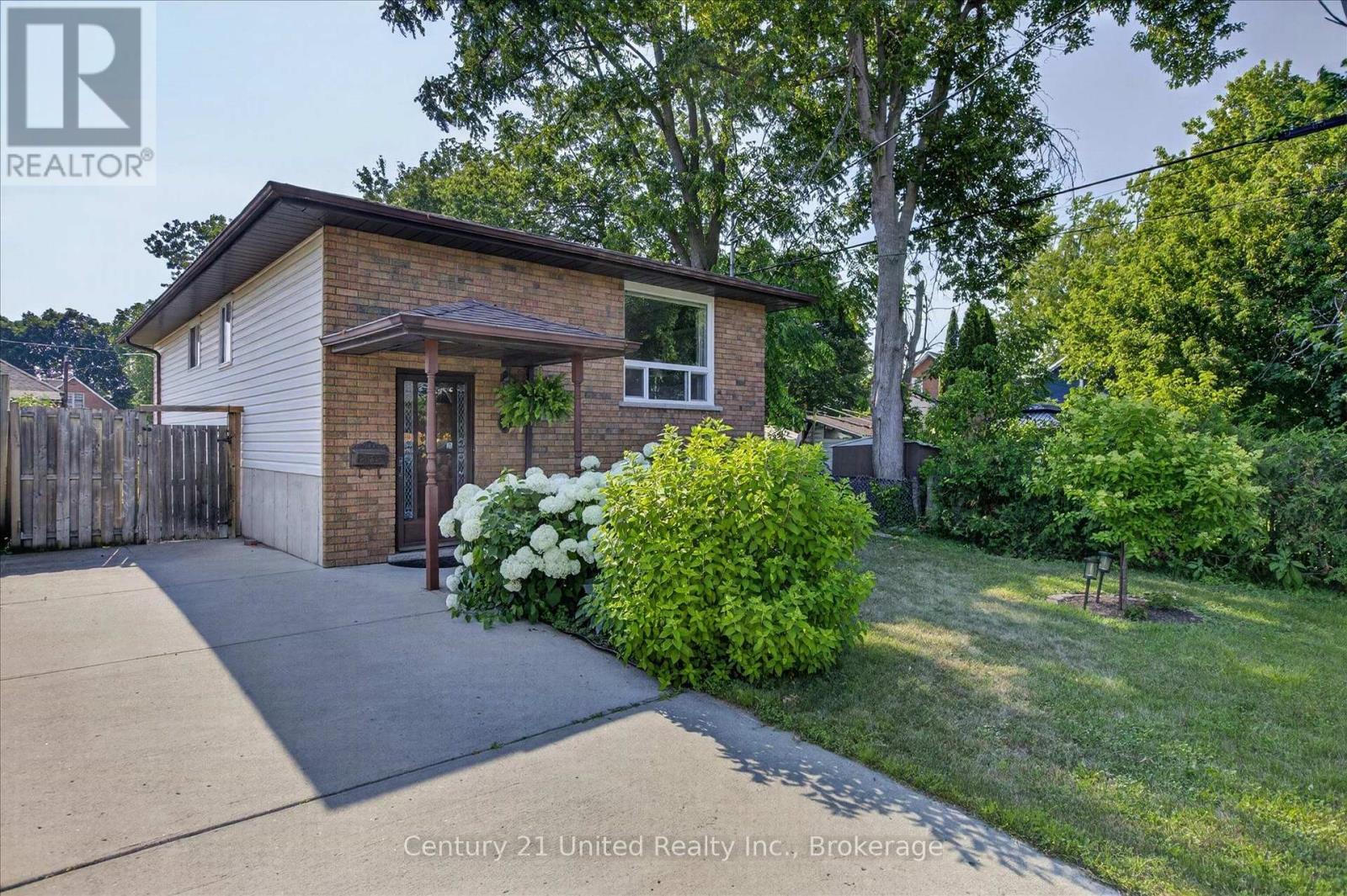 71 Pine Street, Peterborough (Town Ward 3), Ontario  K9J 5A6 - Photo 5 - X13570642