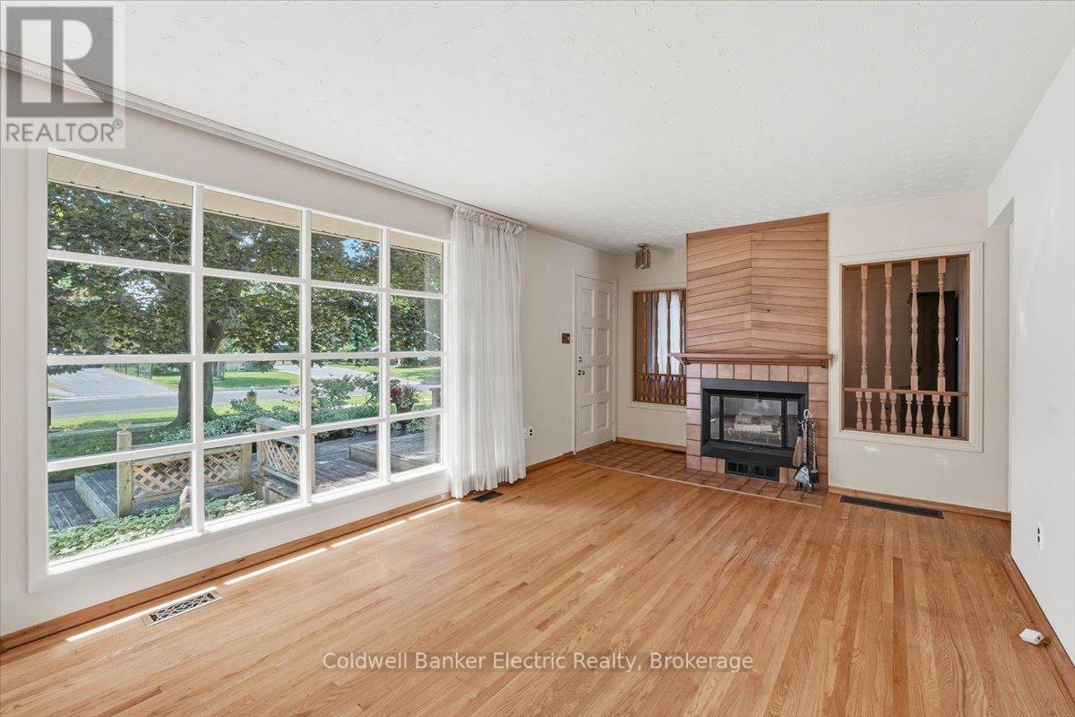951 St. Paul's Street, Peterborough (Northcrest Ward 5), Ontario  K9H 6J7 - Photo 11 - X13570806