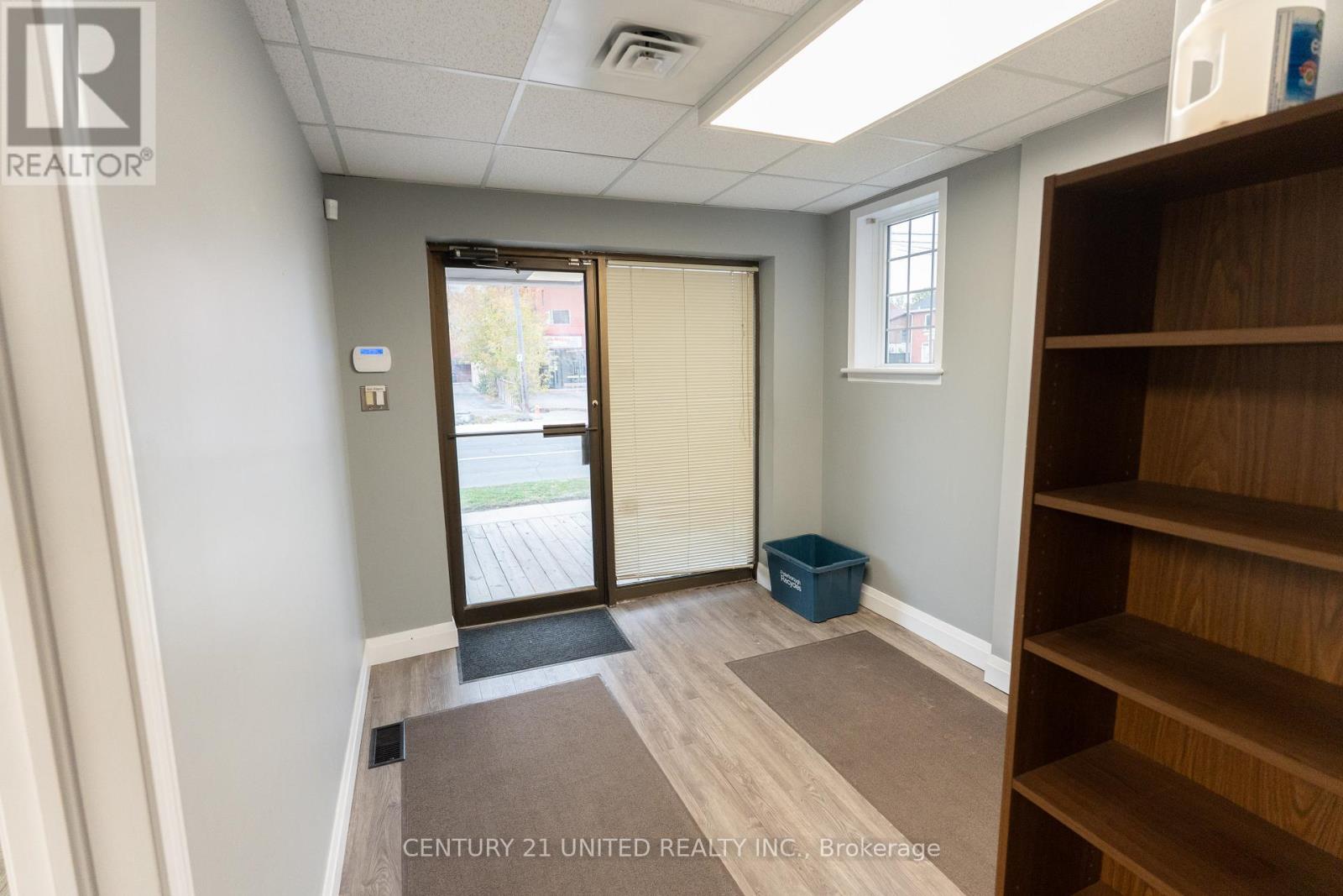 310 Rubidge Street, Peterborough (Town Ward 3), Ontario  K9J 3P4 - Photo 5 - X13571716