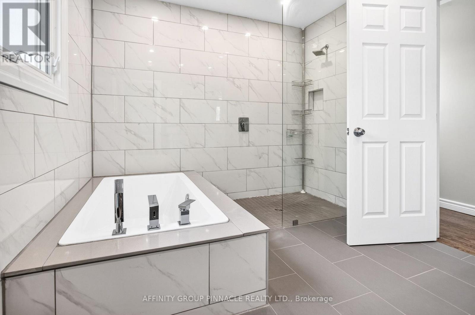 7 Redwing Street, Kawartha Lakes (Lindsay), Ontario  K9V 4T4 - Photo 30 - X13572890