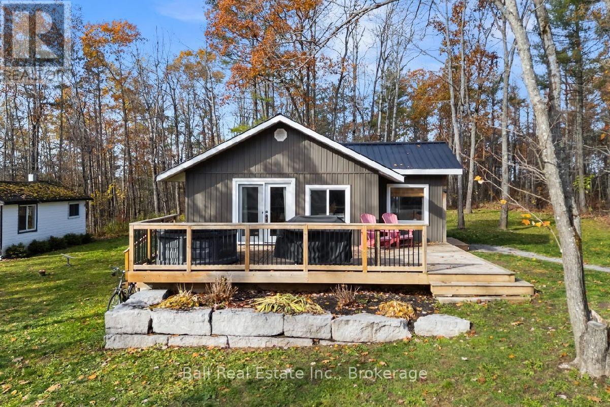 686 COON LAKE ROAD, north kawartha, Ontario