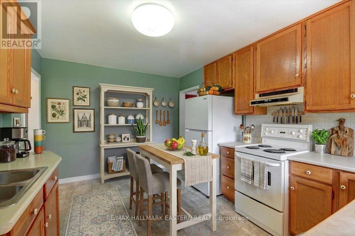 1194 Milburn Street, Peterborough (Northcrest Ward 5), Ontario  K9H 6P2 - Photo 10 - X13574106