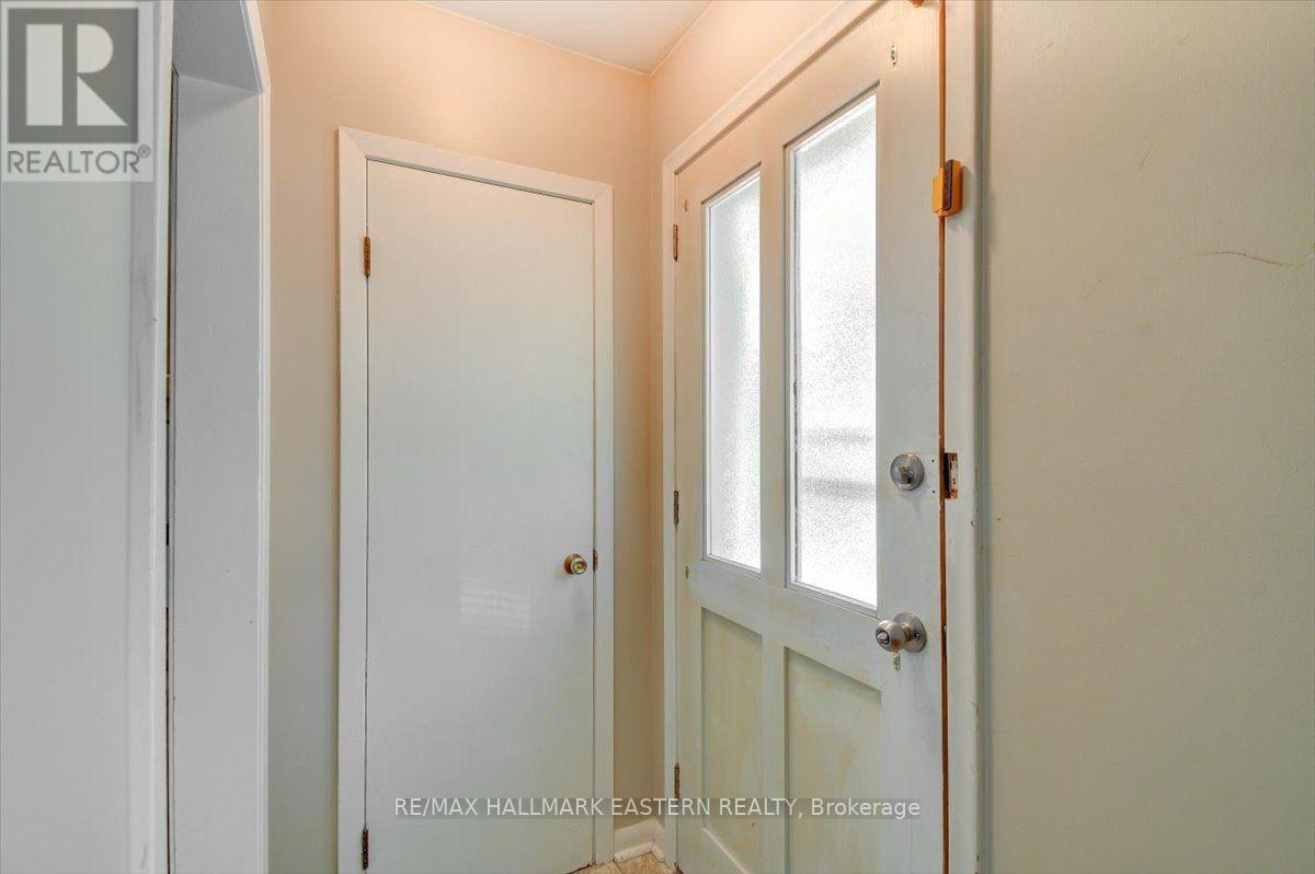 1194 Milburn Street, Peterborough (Northcrest Ward 5), Ontario  K9H 6P2 - Photo 7 - X13574106