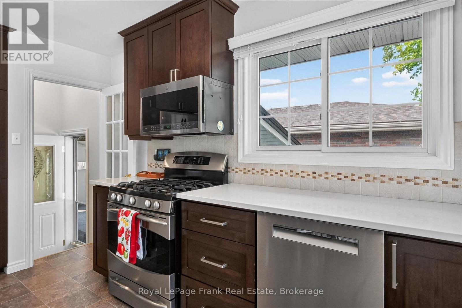 285 St Annes Crescent, Peterborough (Northcrest Ward 5), Ontario  K9H 5J3 - Photo 15 - X13575662